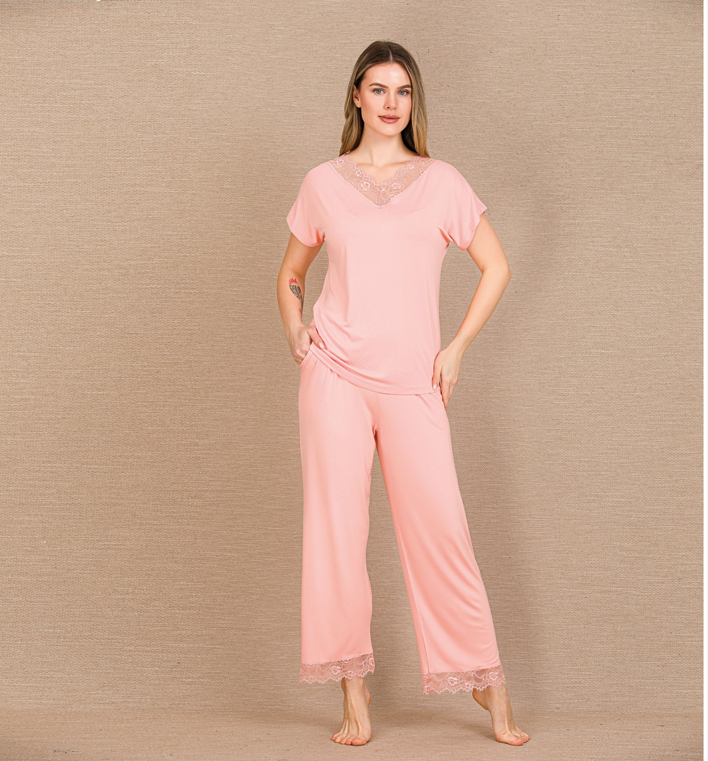 Arias Closet Viskon Şık Tasarım Dantel İşlemeli Açık Pembe Kısa Kol Pijama Takımı