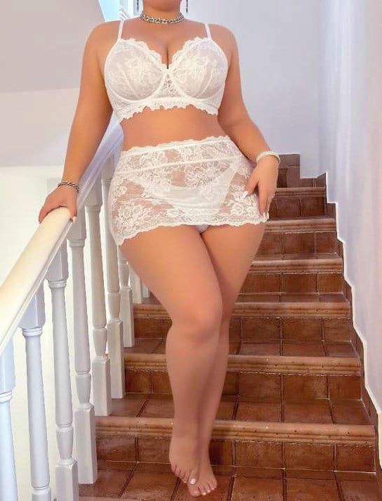 Arias Closet Özel Tasarım Büyük Beden Beyaz Dantel İşlemeli Fantezi Etekli Sütyen Takımı