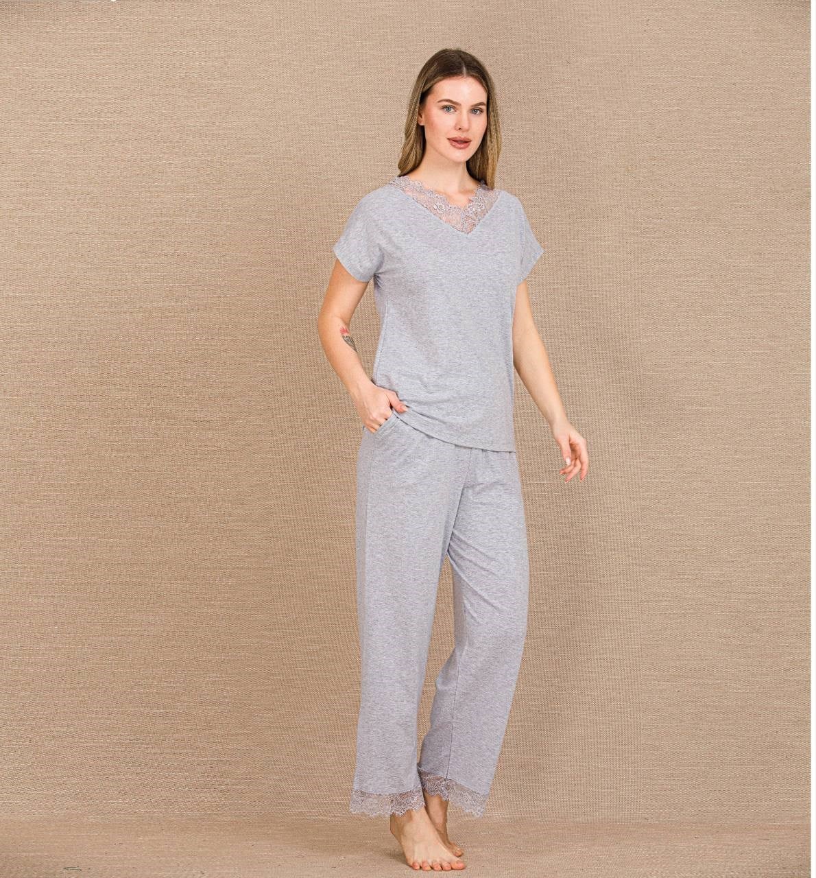 Arias Closet Pamuklu Şık Tasarım Dantel İşlemeli Gri Kısa Kol Pijama Takımı