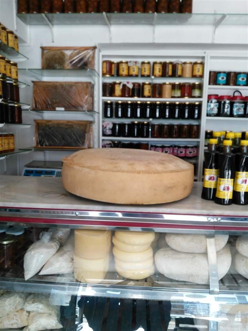 Kars gravyer peyniri