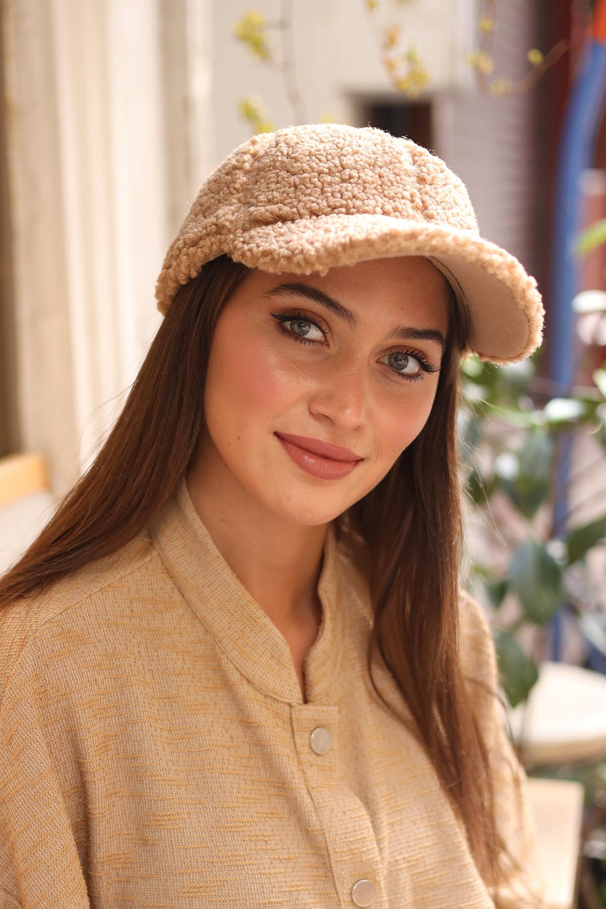Kadın Kıvırcık Peluş Kep Şapka RKŞ-07 Camel