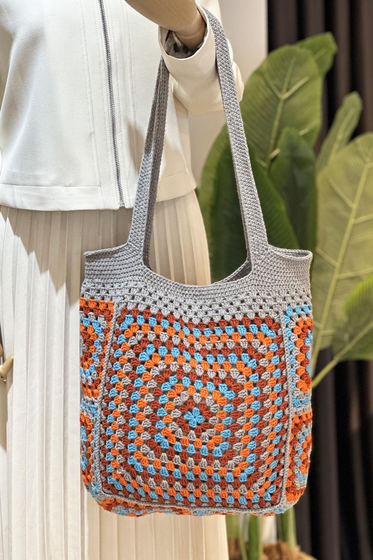 Lale Motif El Örgüsü Çanta 12 Gri