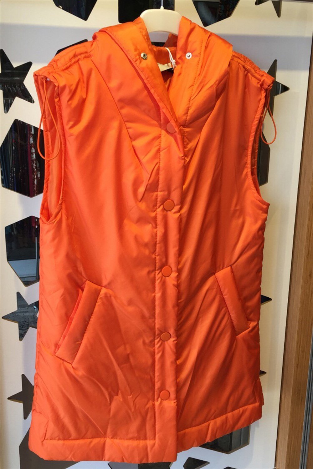 Loreen Kapüşonlu Çıt Çıtlı Omuz Detay Şişme Yelek 25202 Turuncu