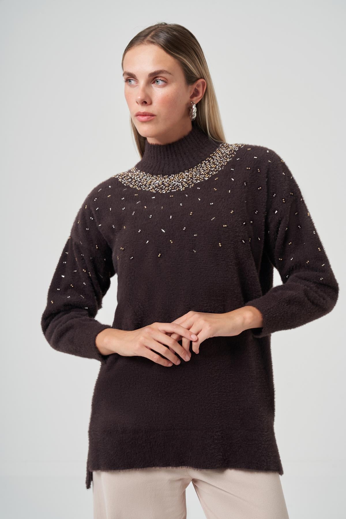 Nuss Boncuk İşlemeli Angora Kazak 7003 Acı Kahve 