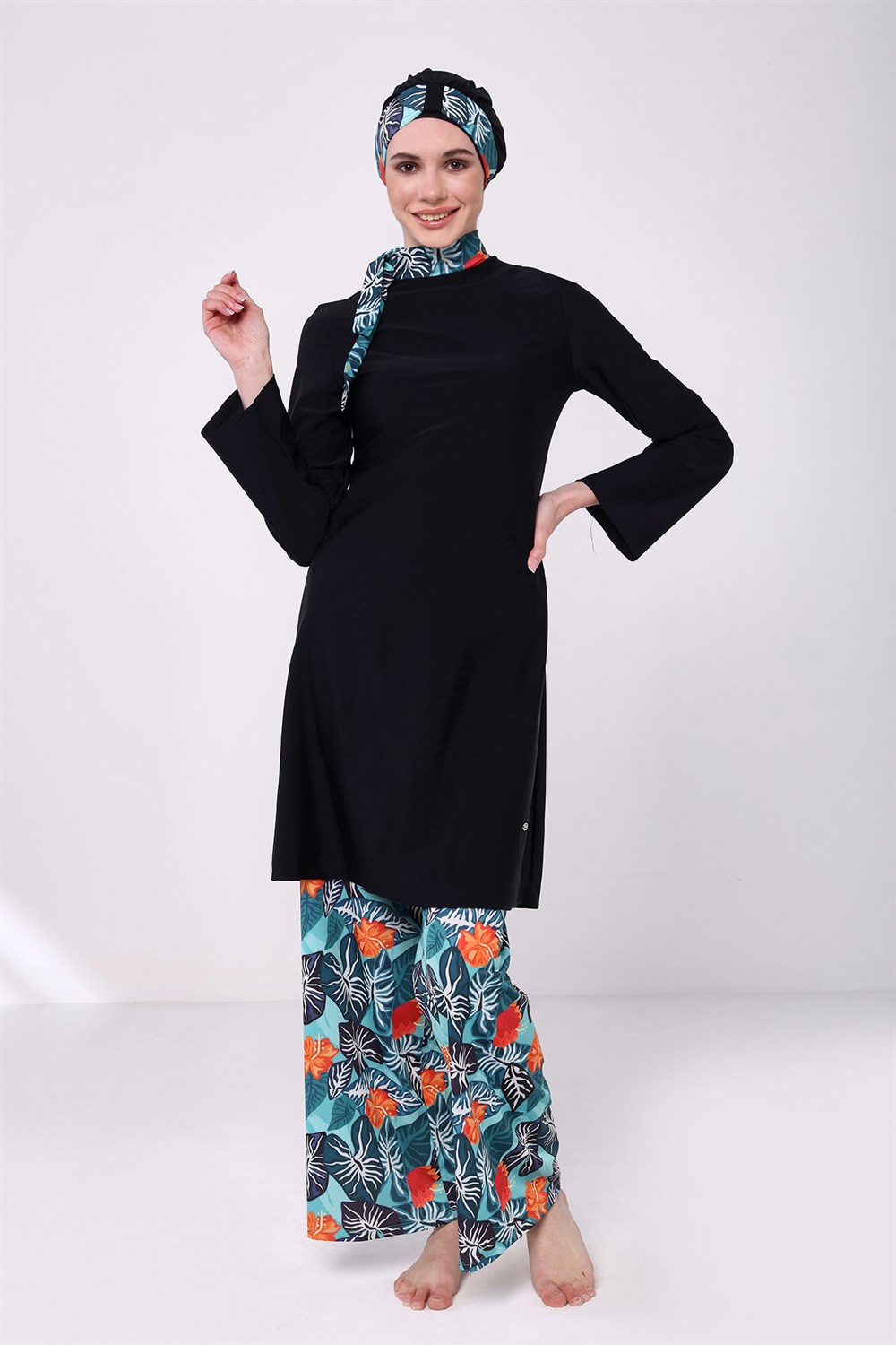 Bol Paça Tam Kapalı Tesettür Mayo 2118 Siyah Remsa Mayo