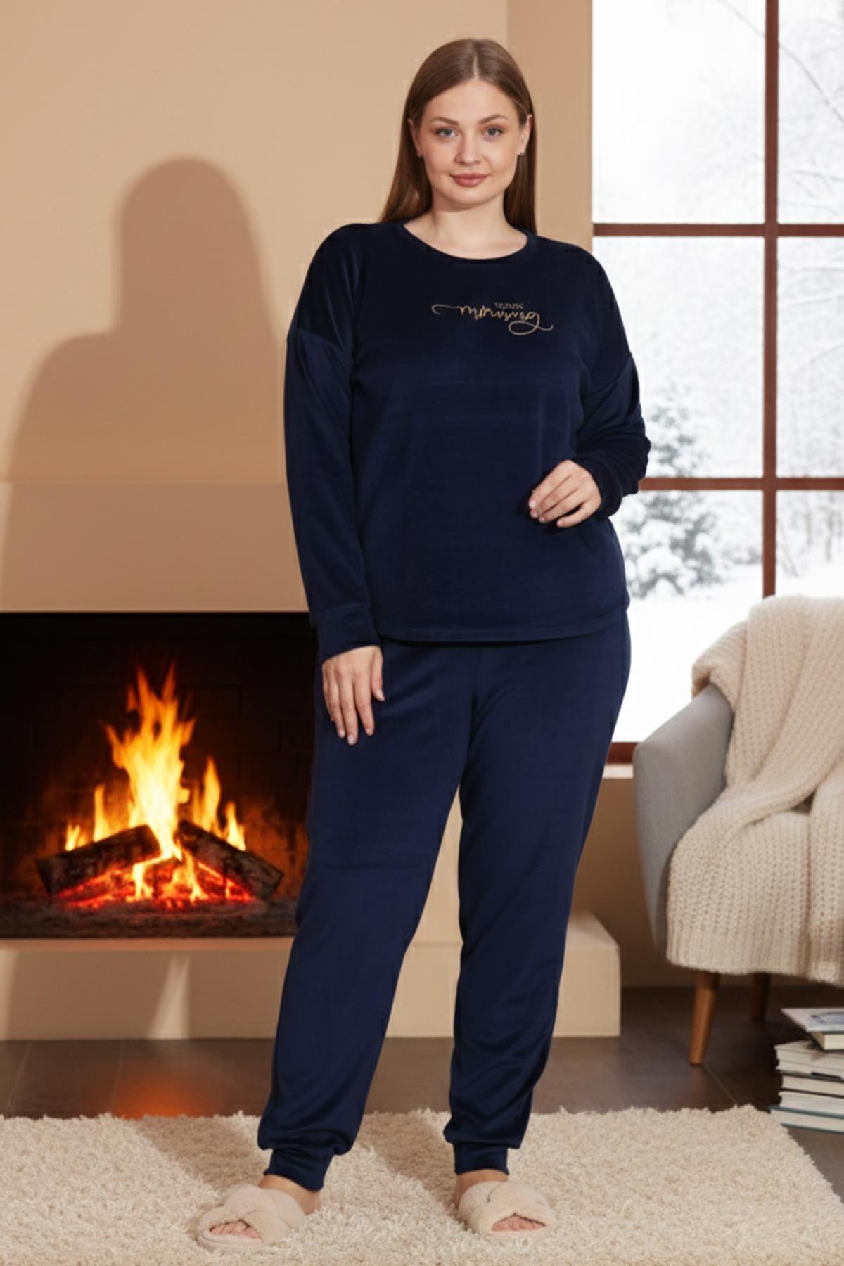 Büyük Beden Kadın Kadife Pijama Takımı 25396 Lacivert