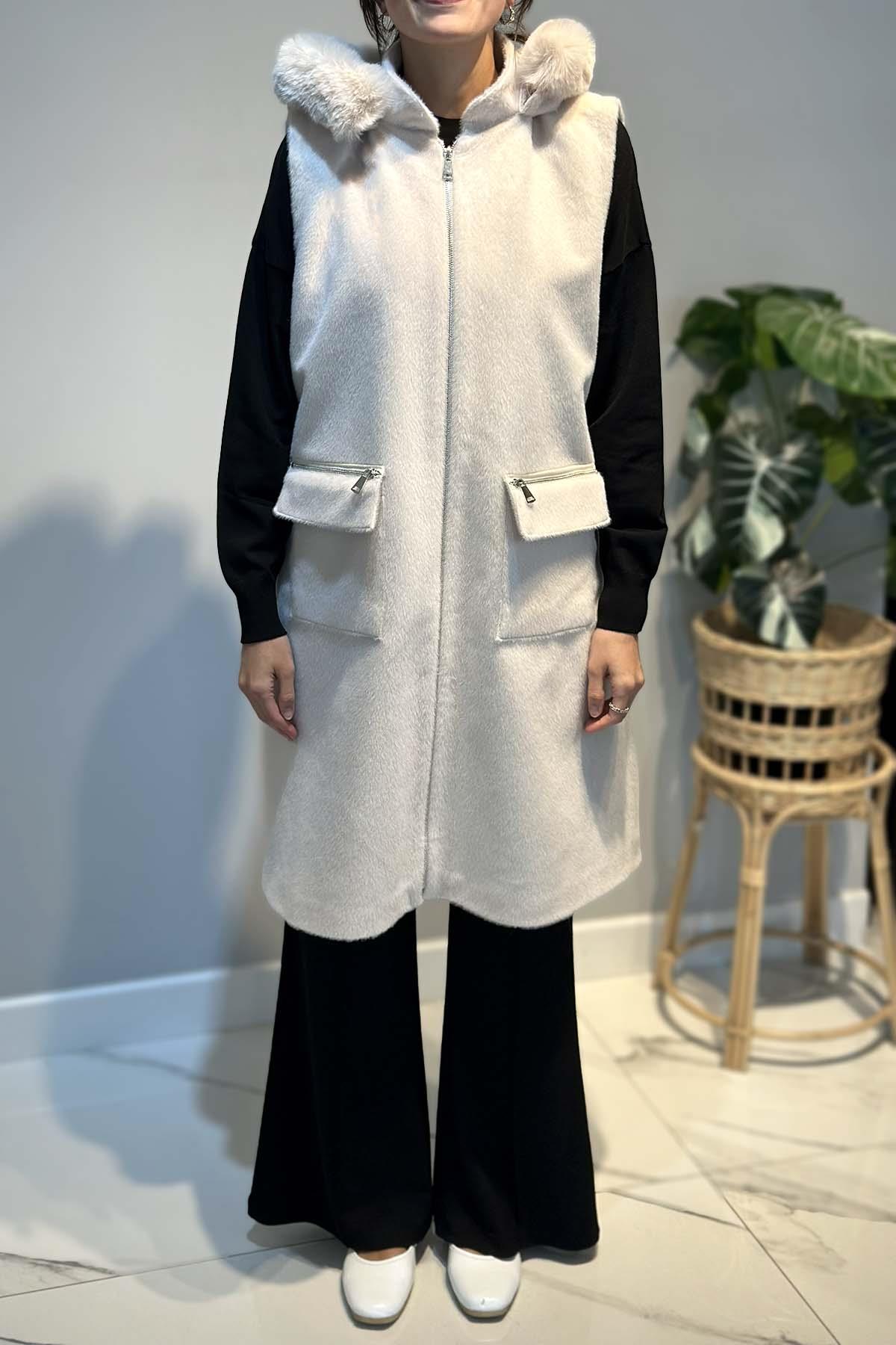 Büyük Beden Kürk Detay Kapüşonlu Yelek 2595 Ekru