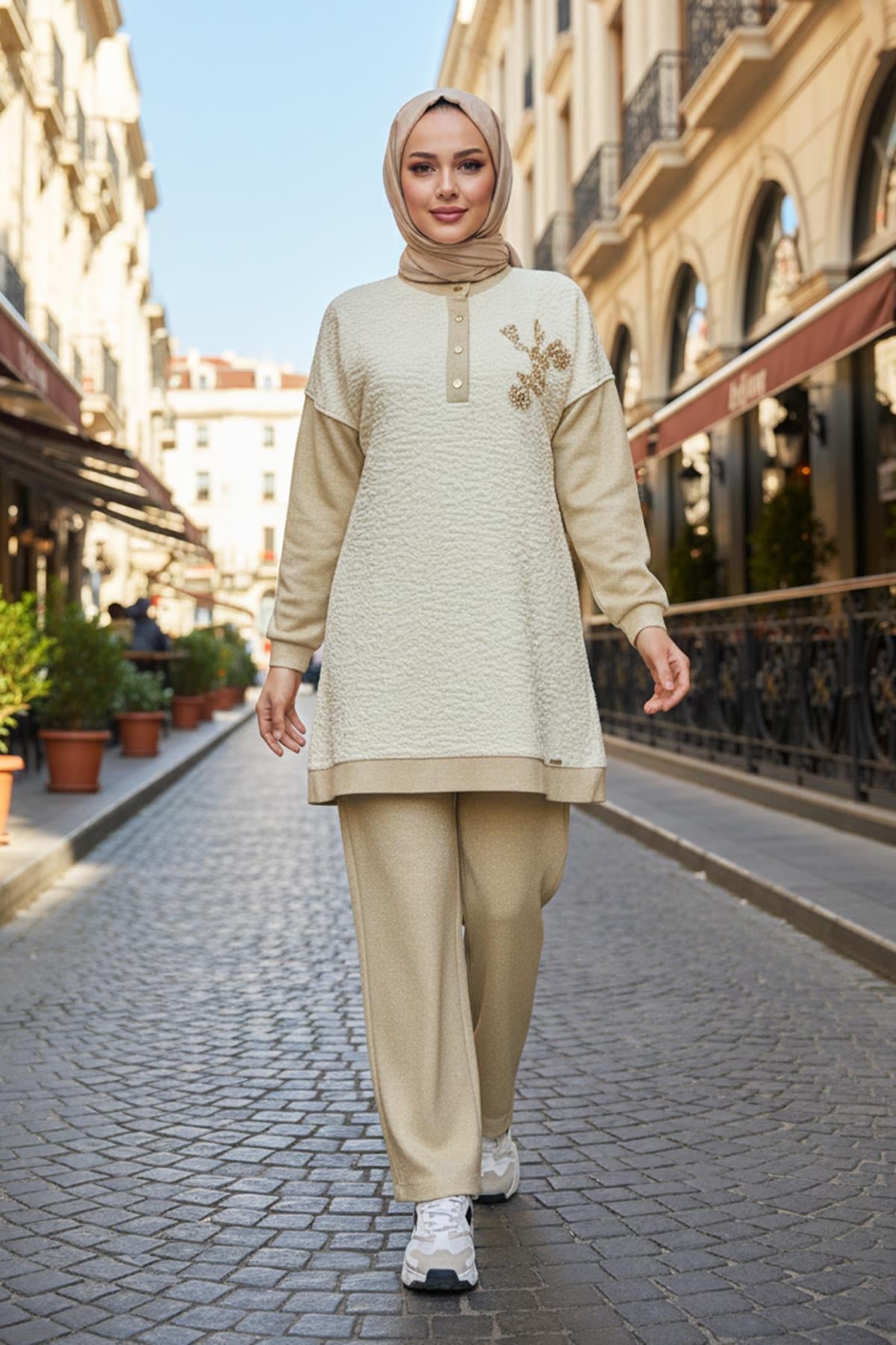 Kadın Boncuk İşleme Detay Simli Örme Kumaş Tunik Pantolon Takım 7323 Krem