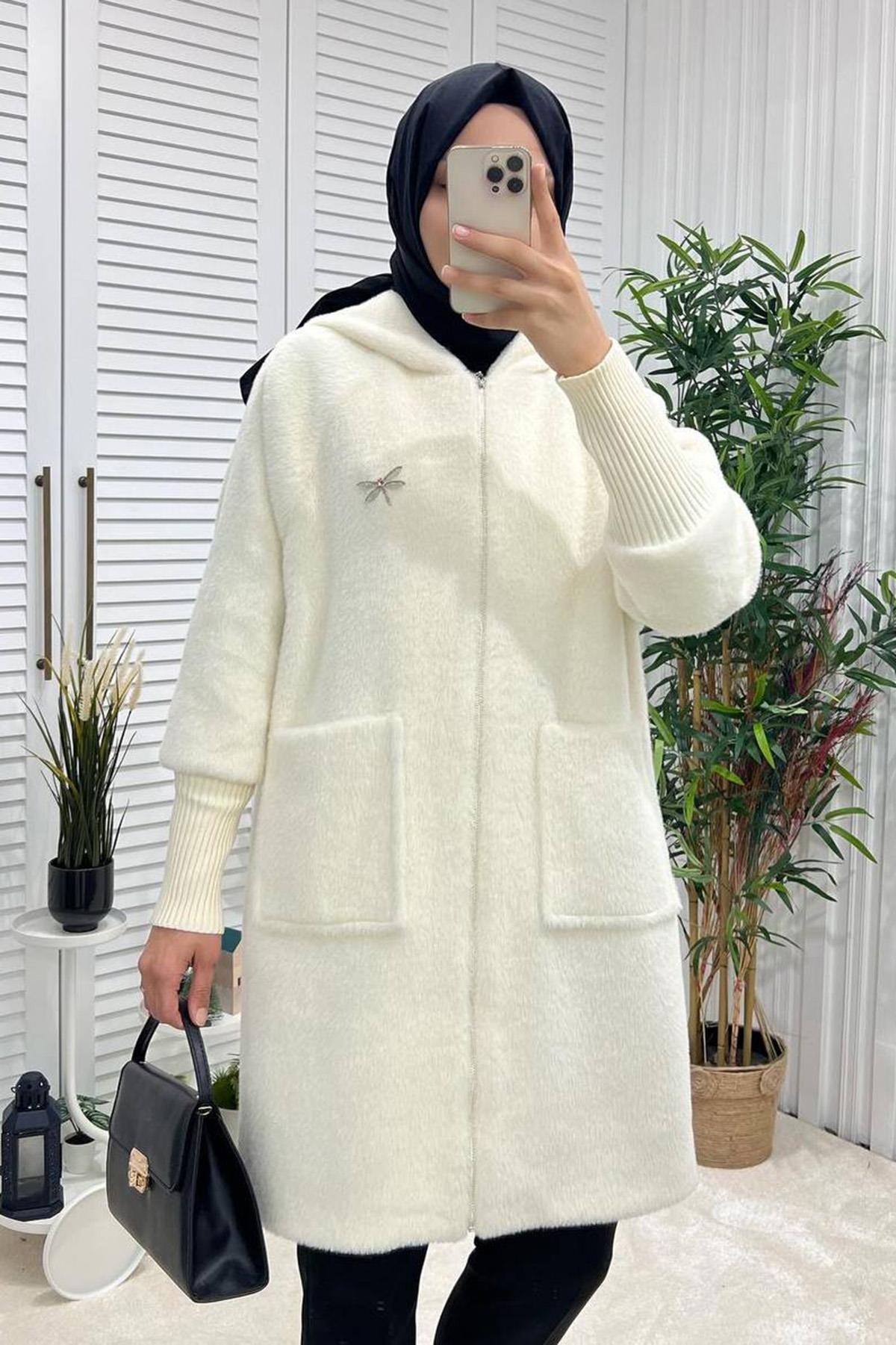 Kapşonlu Fermuarlı Broş Detaylı Kürk Ceket Kaban 10411 Ekru