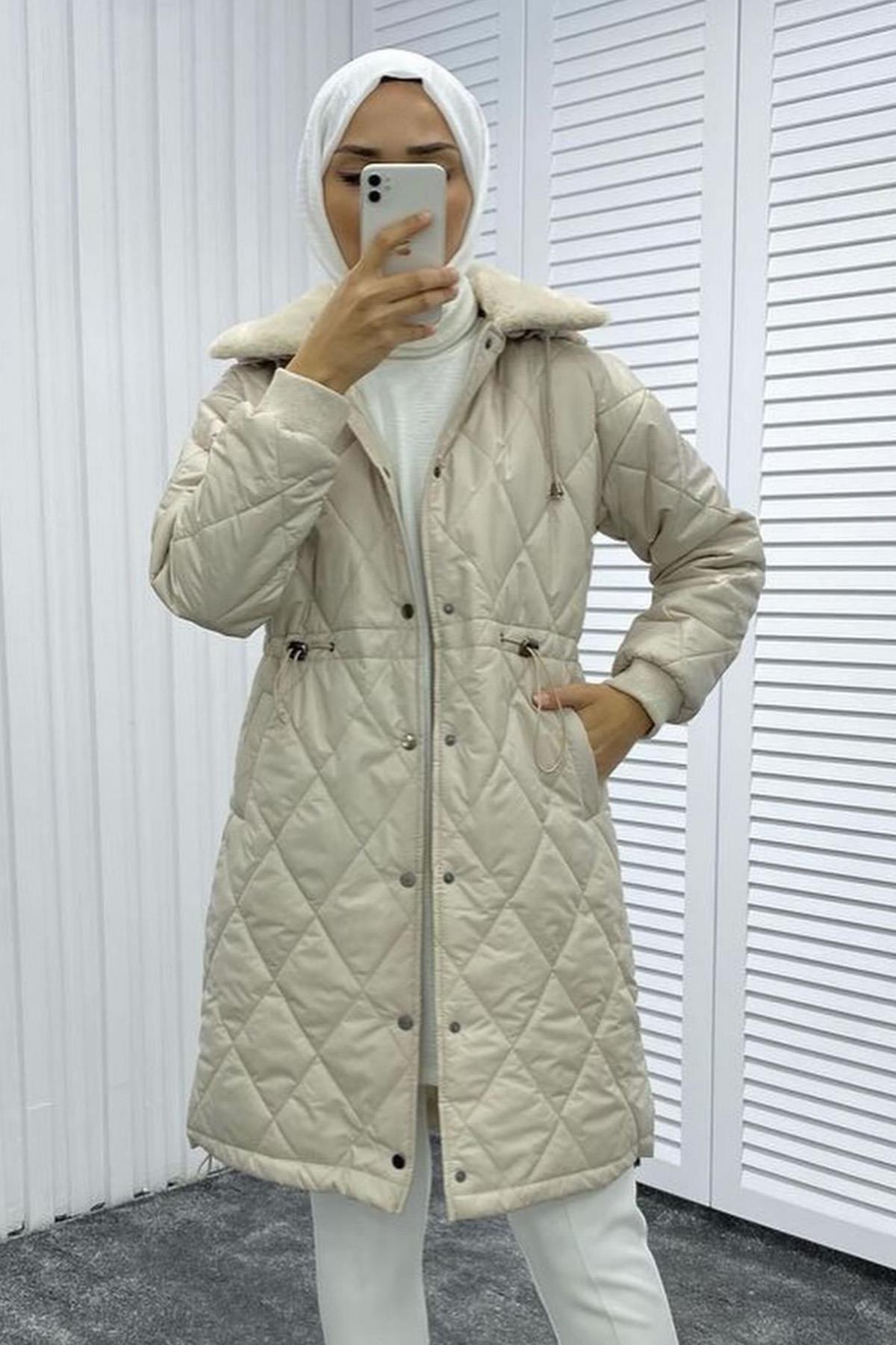 Kapüşonlu Kürk Detaylı Şişme Mont 10387 Bej