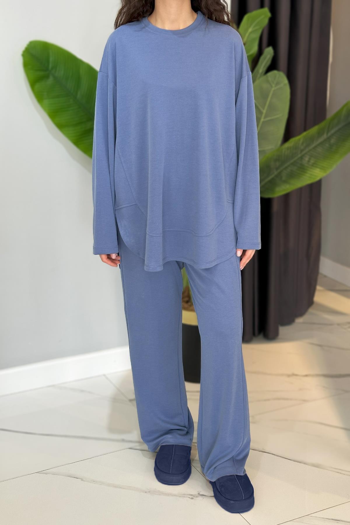 Kavisli Kesik Detaylı Pike Takım 34745 Mavi