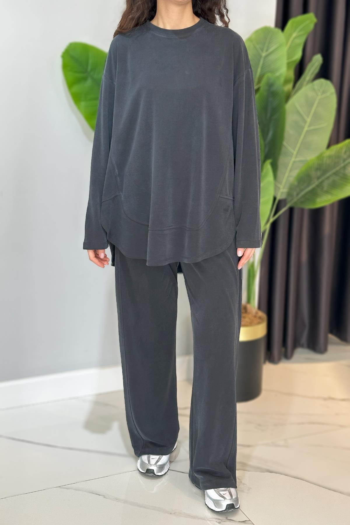 Kavisli Kesik Detaylı Pike Takım 34745 Siyah