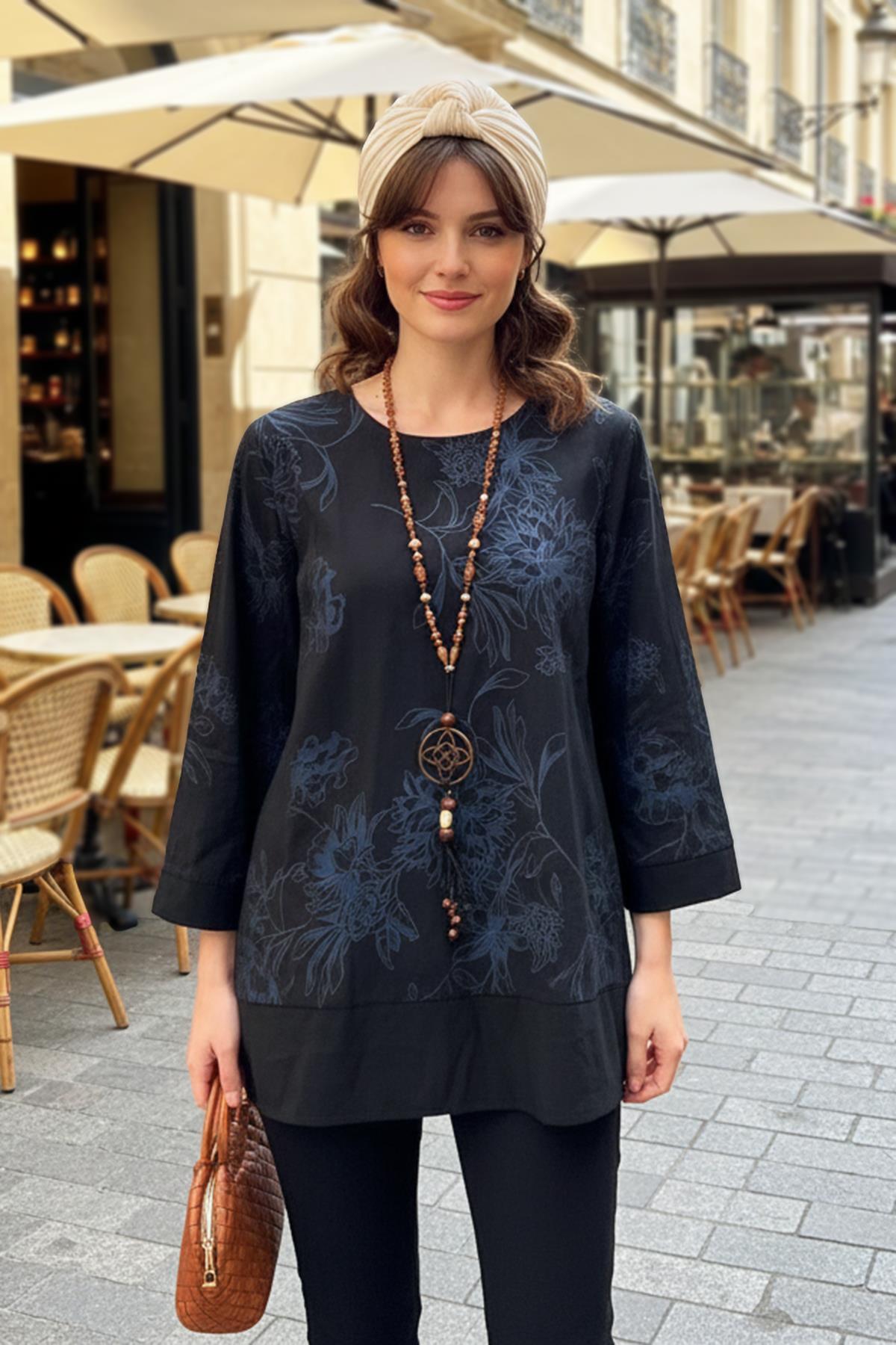Kolye Detaylı Desenli Bluz 31532 Lacivert