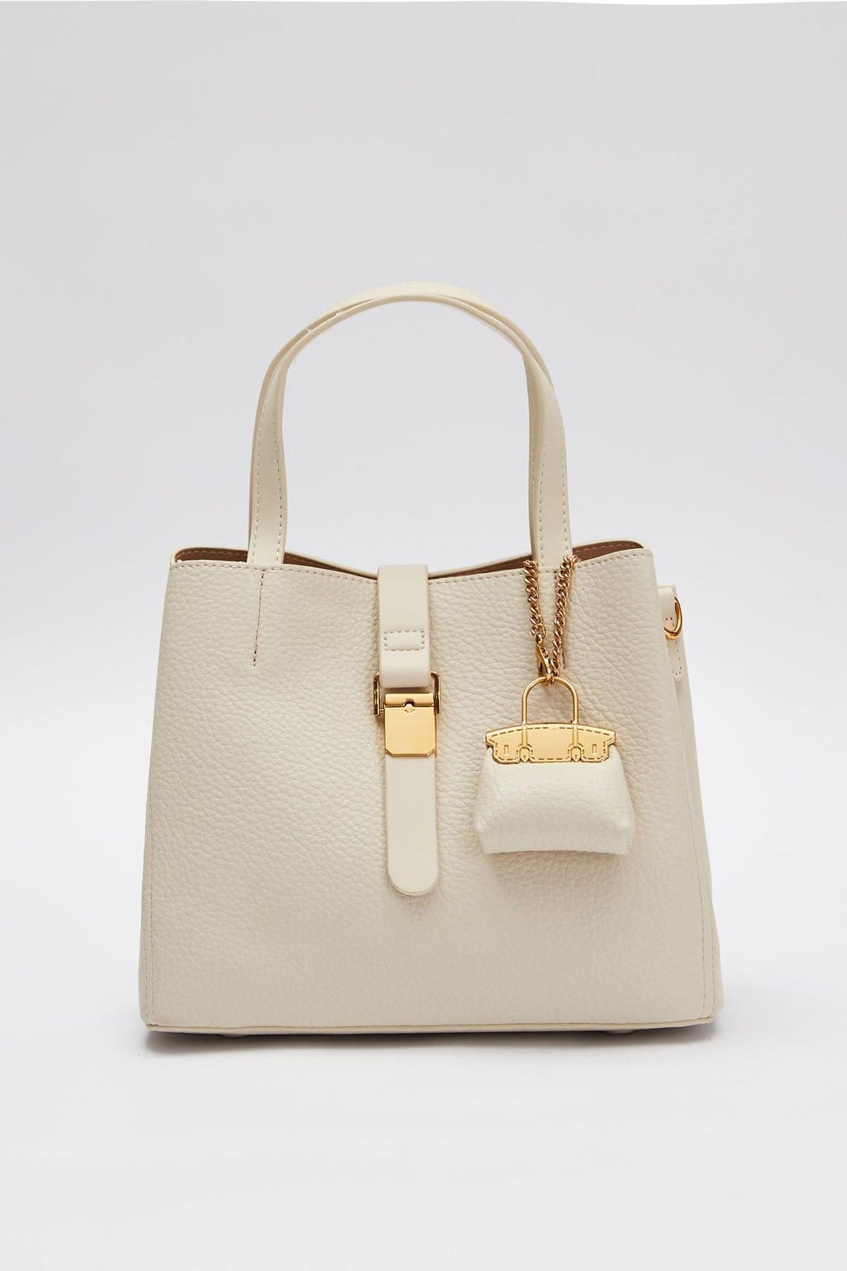 Levidor Premium 3 Gözlü Ek Askılı Charm Detay Yumuşak Deri Çanta 930647 Krem