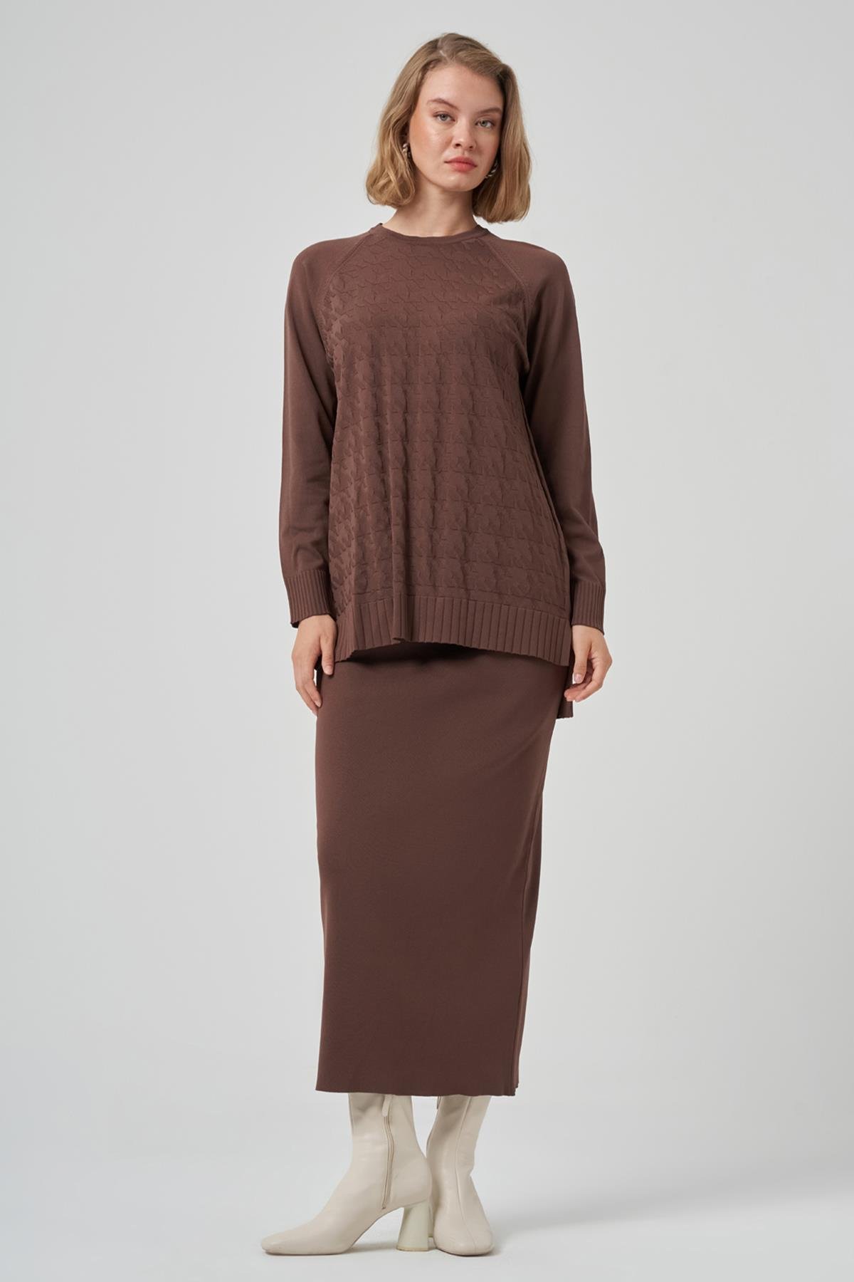 Nuss Kazayağı Desen Merserize Kalem Etekli Triko Takım 1350 Kahverengi