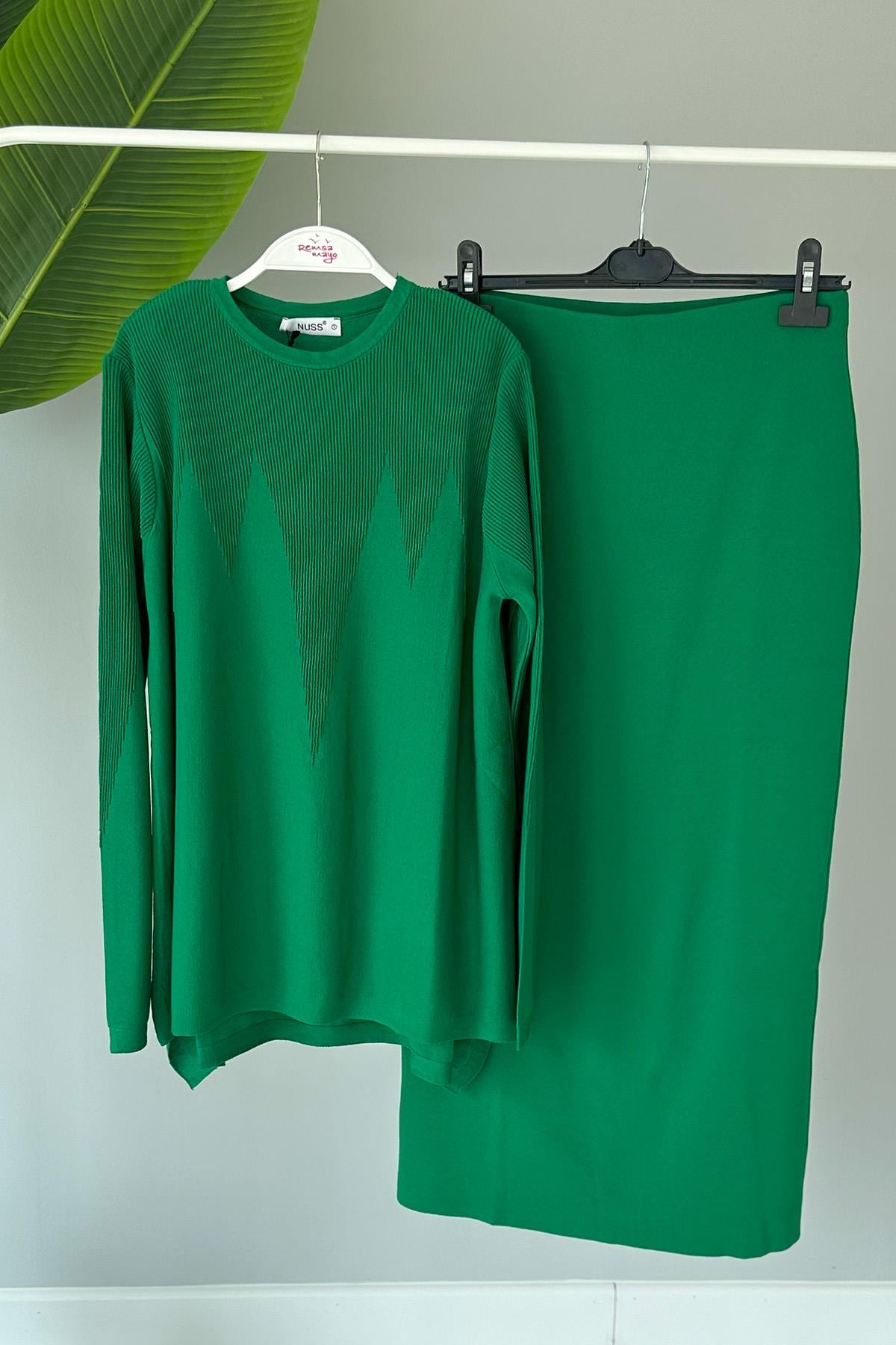 Nuss Merserize Triko Kalem Etekli Takım 906 Benetton