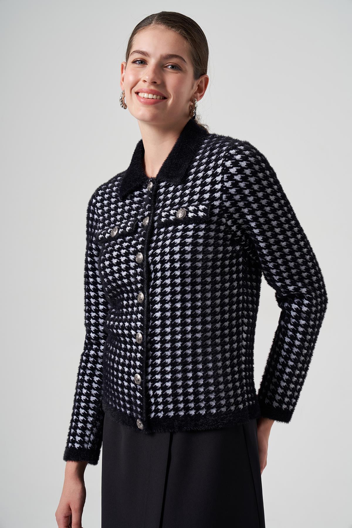 Nuss Triko Düğme Detay Kısa Hırka 7007 Siyah