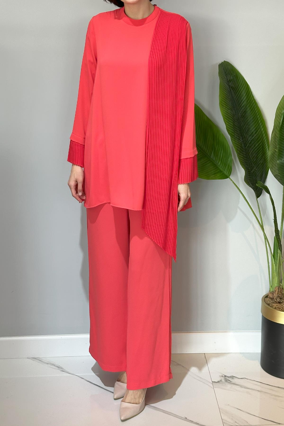 Nuss Tül Pilise Detaylı Pantolonlu Takım 1013 Mercan