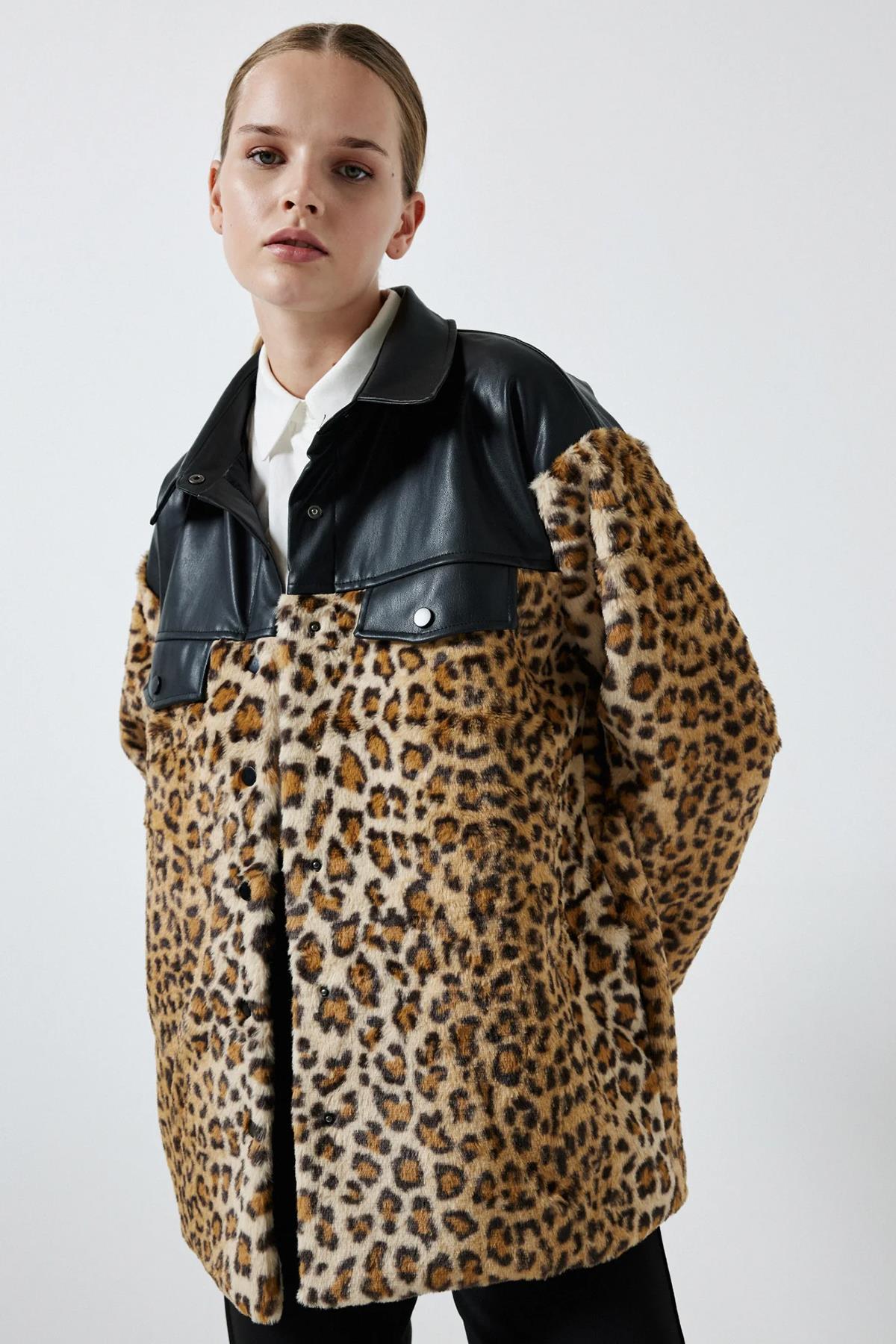 Touche Leopar Garnili Kaban 006 Siyah
