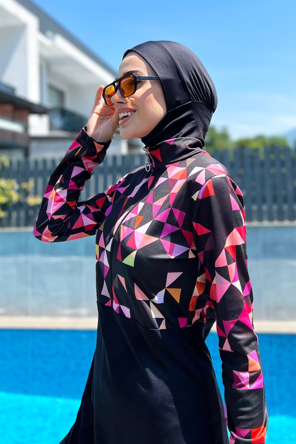 Yarım Fermuarlı Likralı Tam Kapalı Mayo R4501 Pembe Geometri