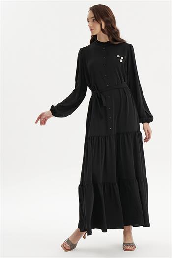 Merwishop Broşlu Krep Elbise 594 Siyah