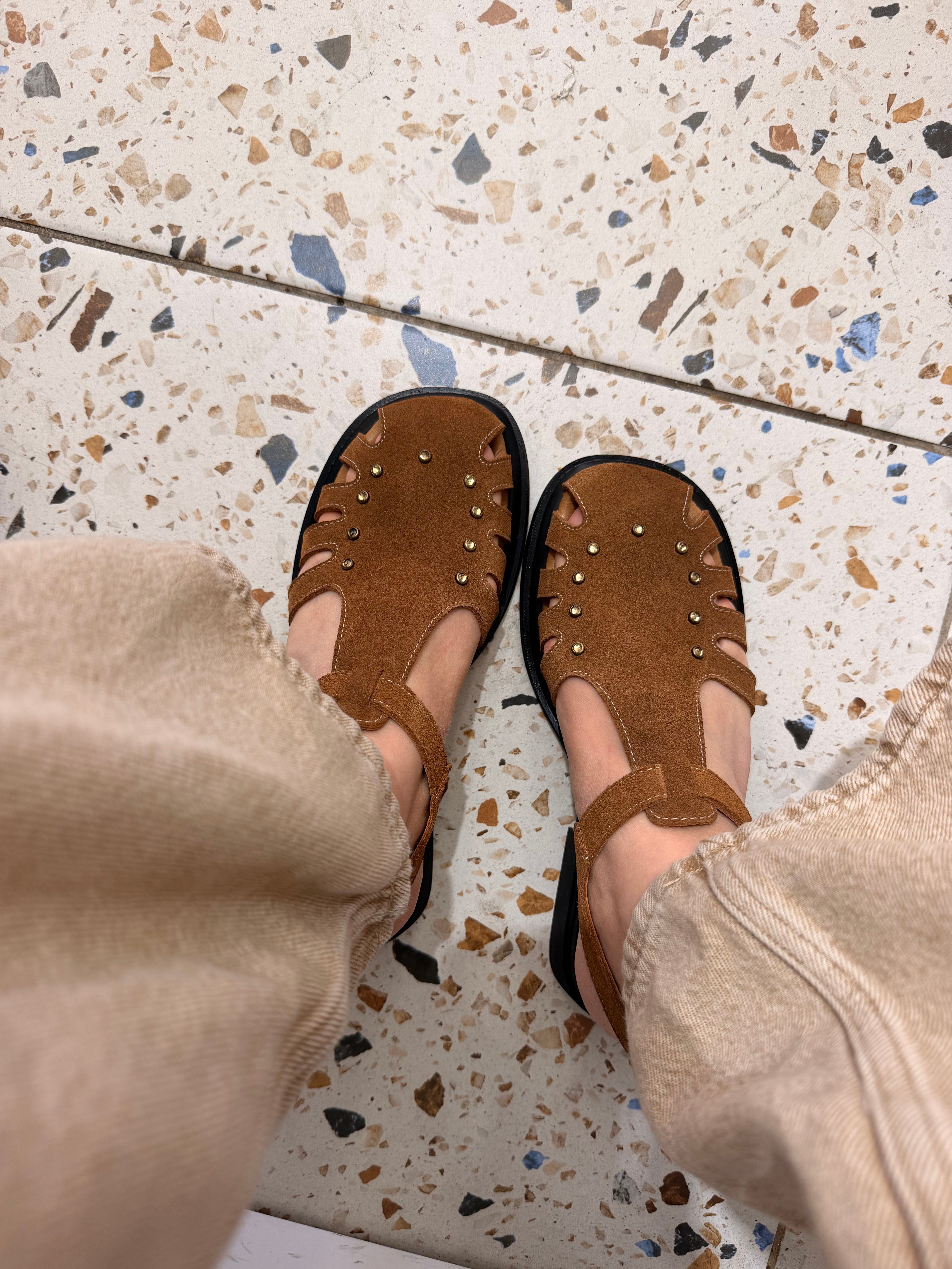 Camel  Zınmbalı hakiki süet sandalet