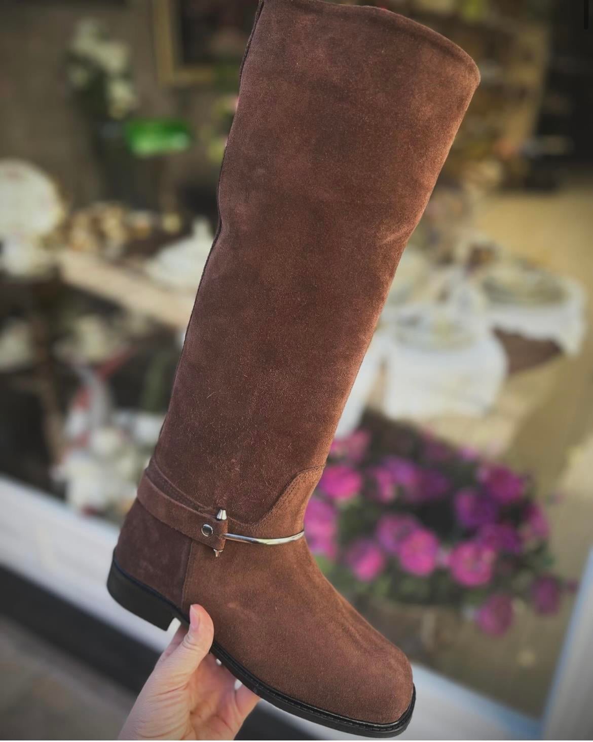 KAHVE TOKALI SÜET ÇİZME