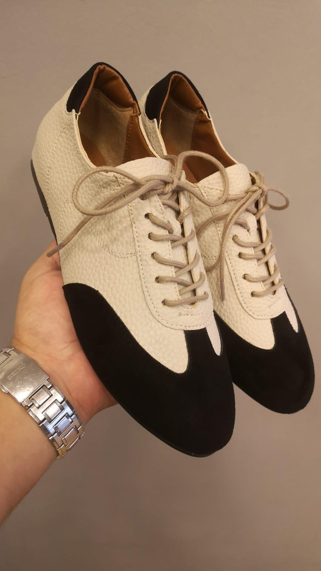 SİYAH BEJ BAĞÇIKLI AYAKKABI