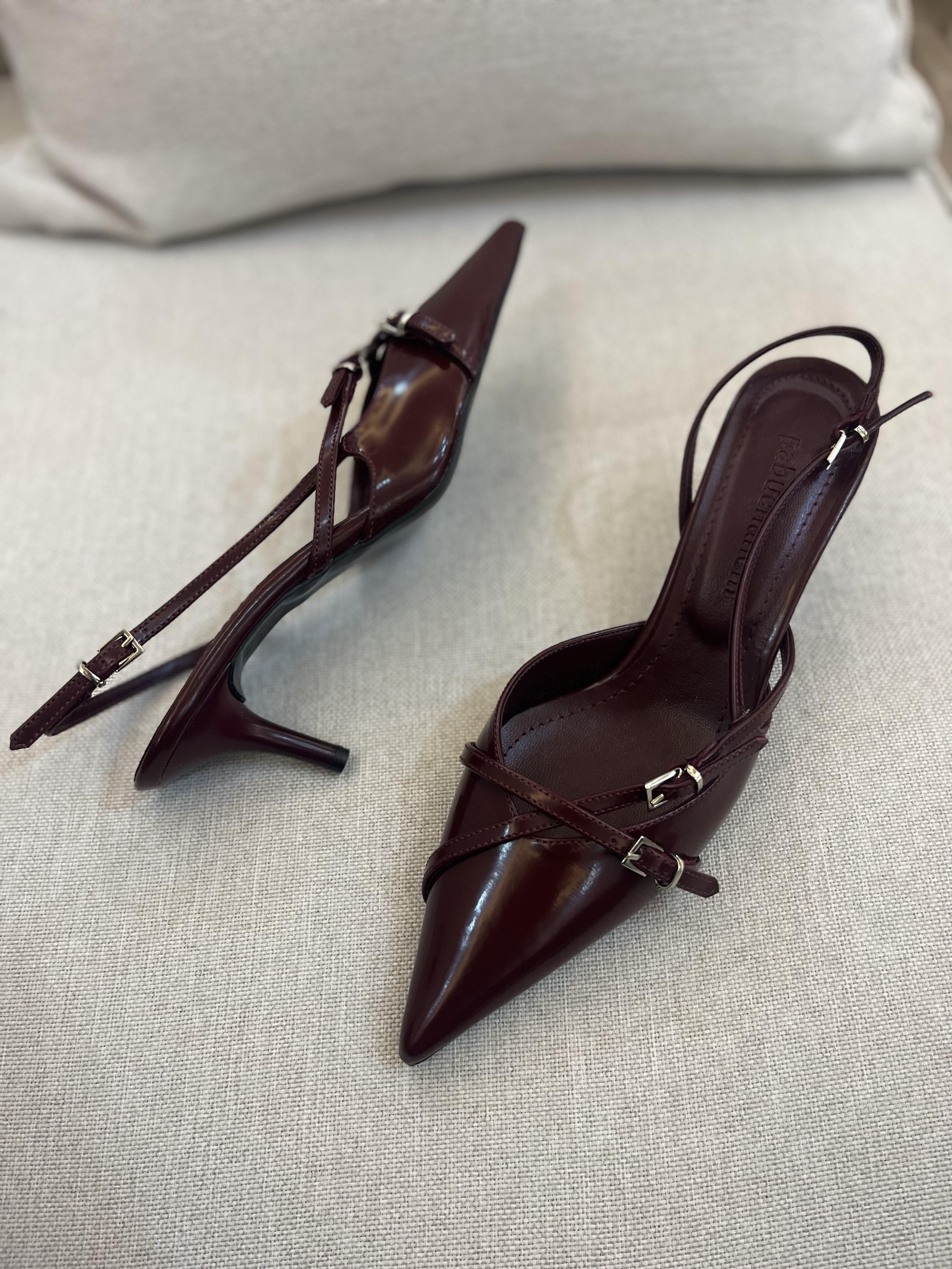 BORDO TOPUKLU SANDALET 