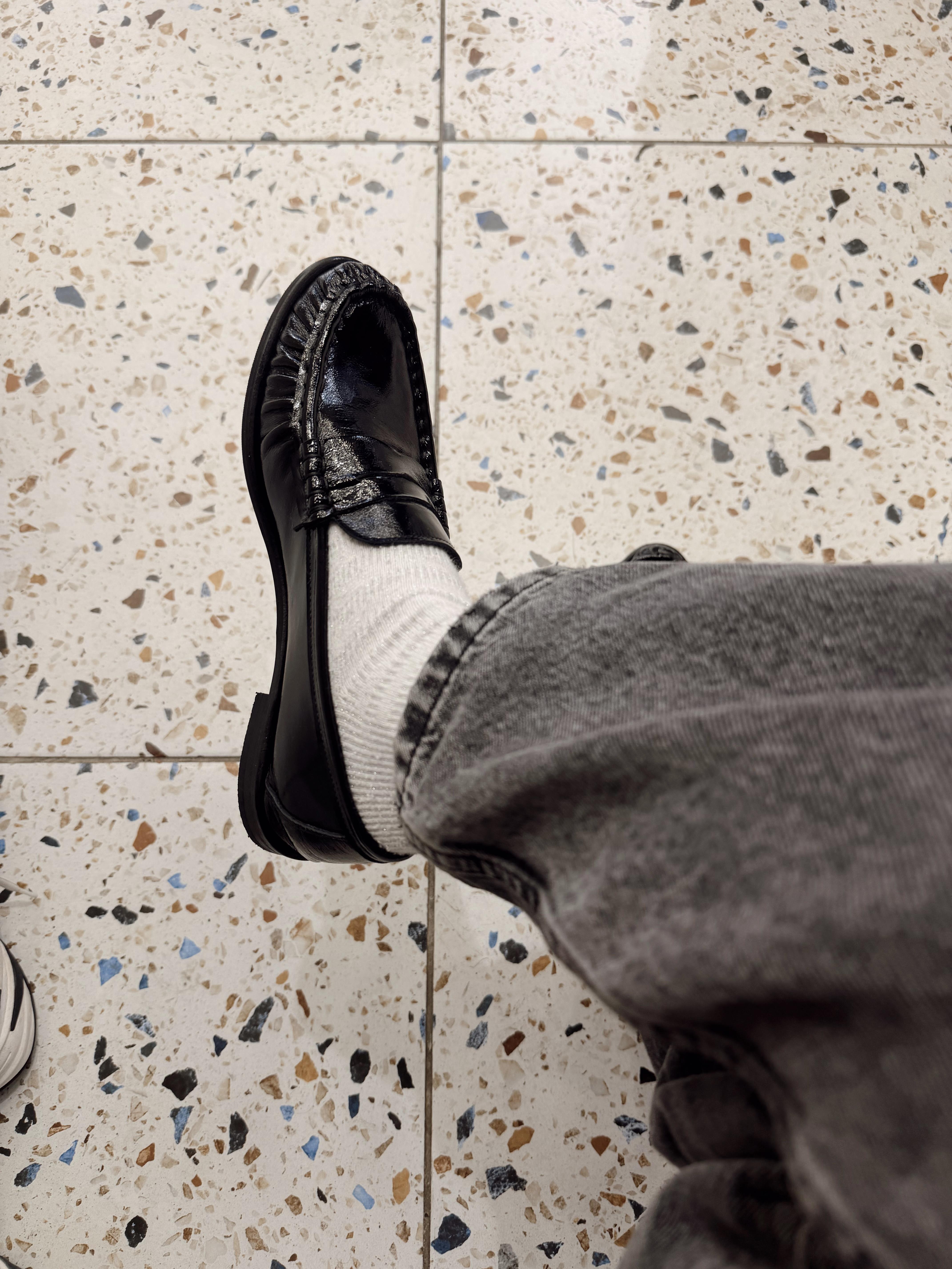 SİYAH GERÇEK RUSTİK  MAKOSEN 