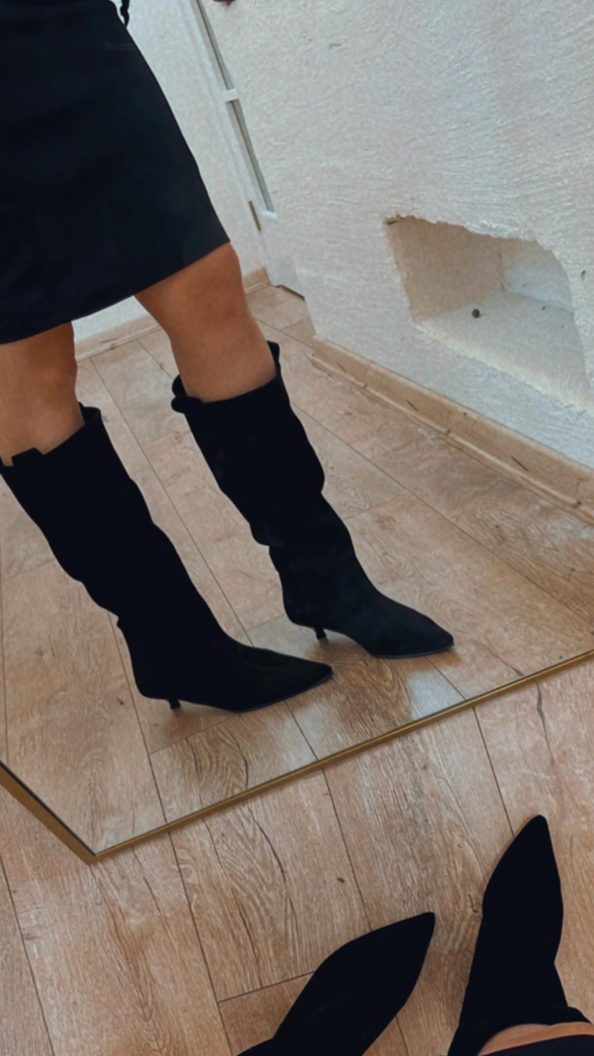 SİYAH SÜET MİNİ  TOPUKLU ÇİZME