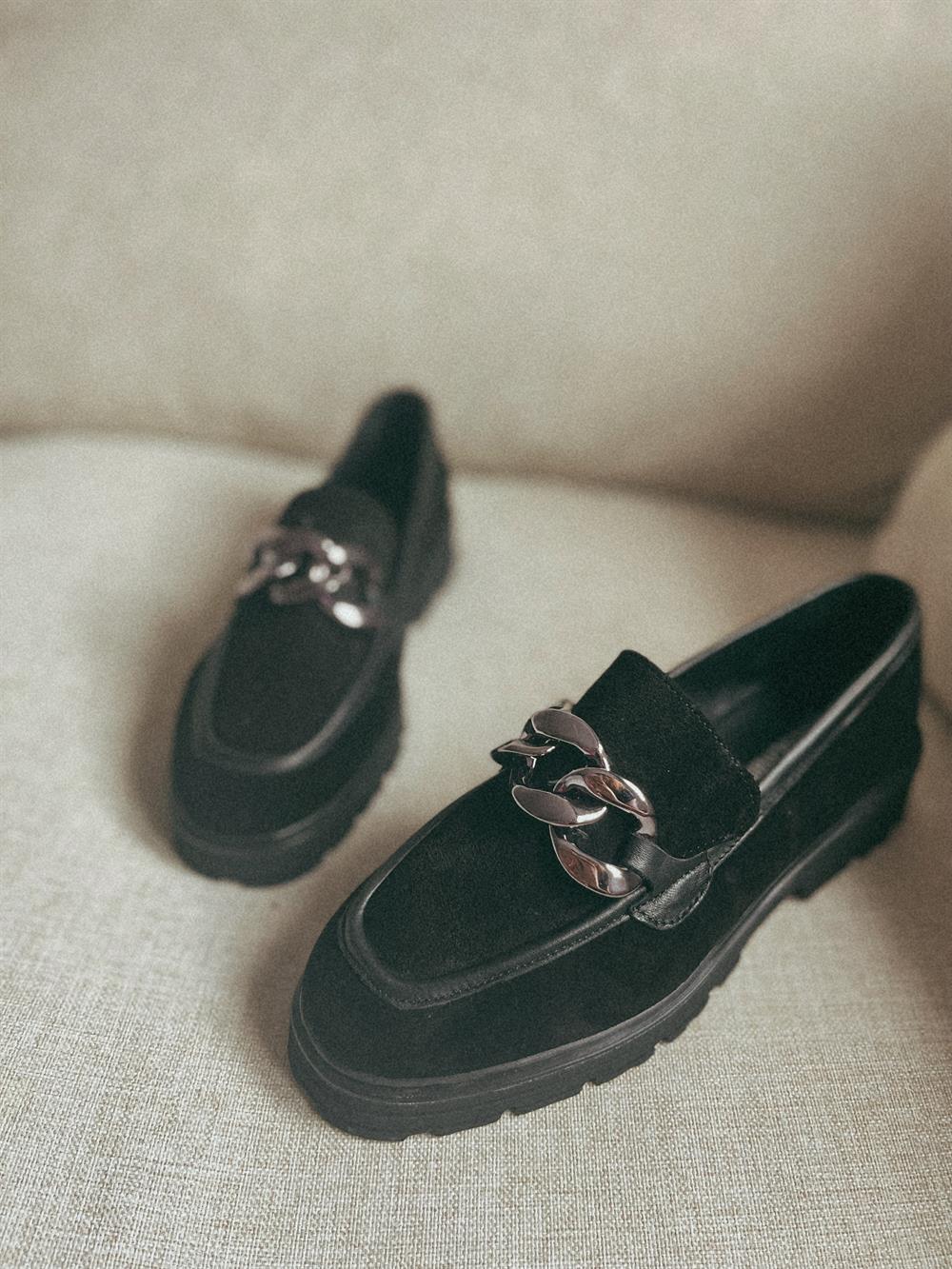 SİYAH TOKALI GERÇEK SÜET LEOFER 