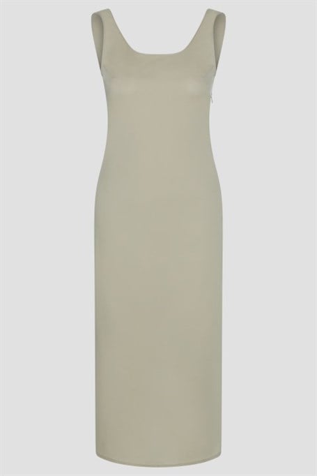 SORBE'Daily & UniformTHE FORM DRESS