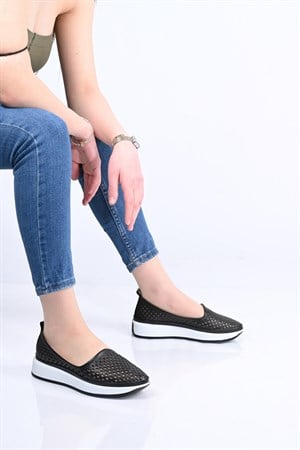 Bestello Bağcıksız Zımba Detaylı Poli Taban Hakiki Deri Casual 328-2040 Kadın Ayakkabı328-2040_SIYAH_36Kadın Casual Ayakkabı
