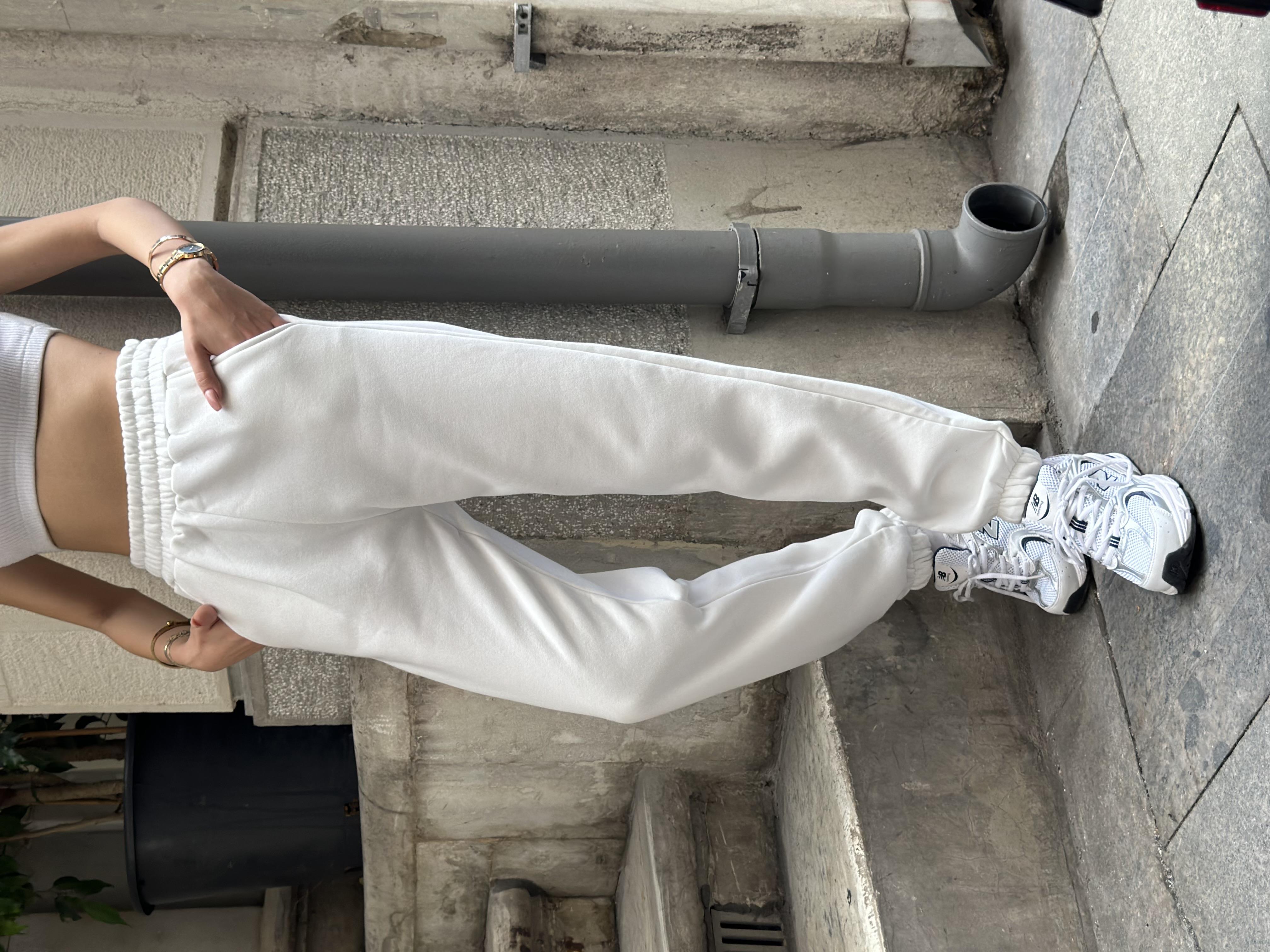 Beyaz Jogger Eşofman Altı