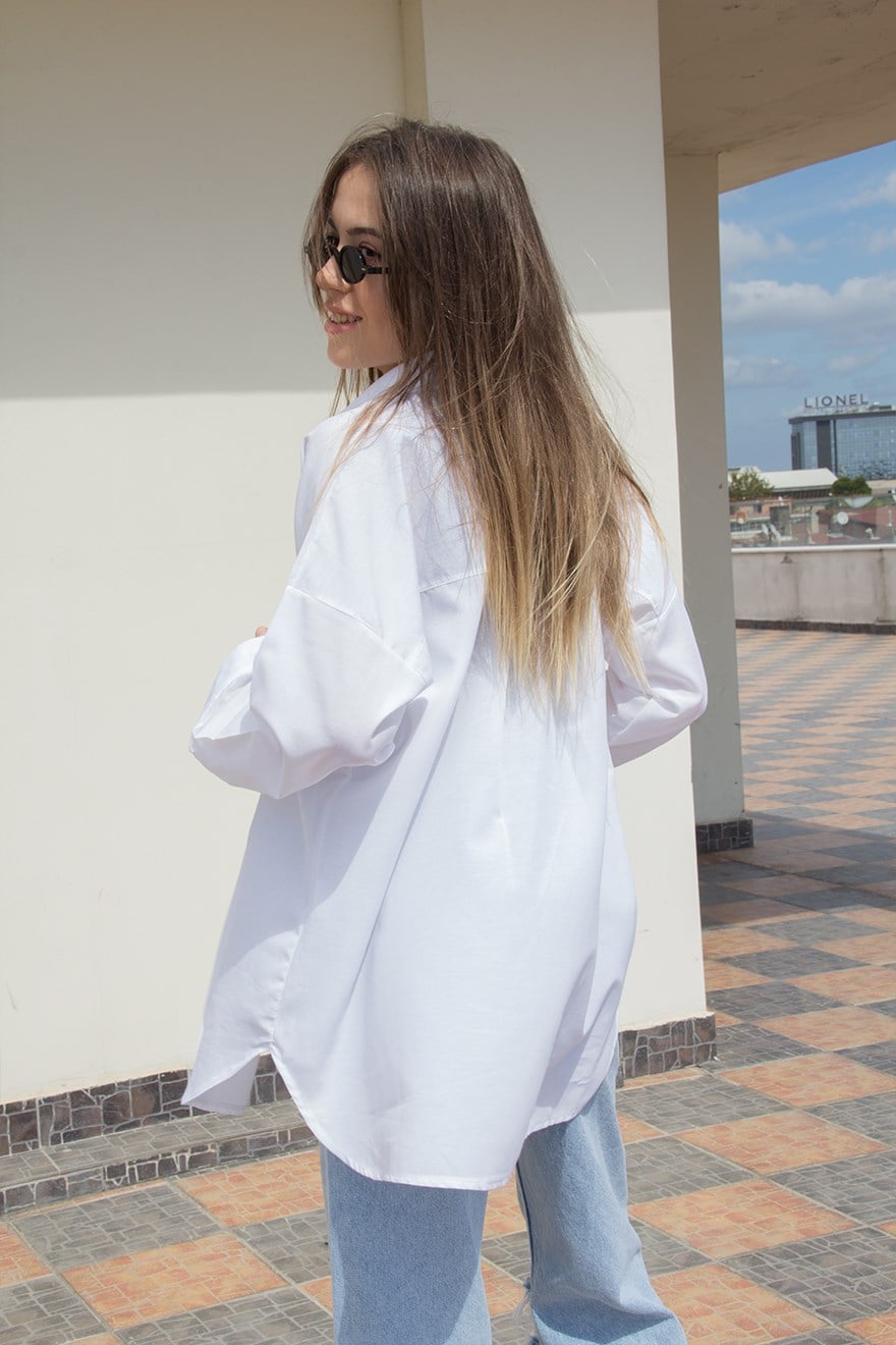 Beyaz Oversize Salaş Gömlek