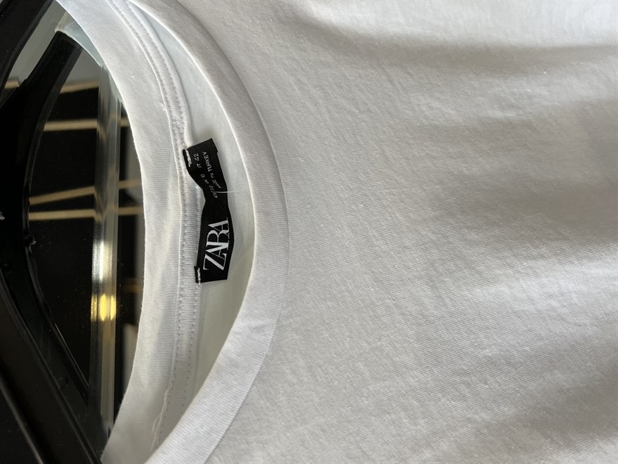 Büzgülü Beyaz Tshirt