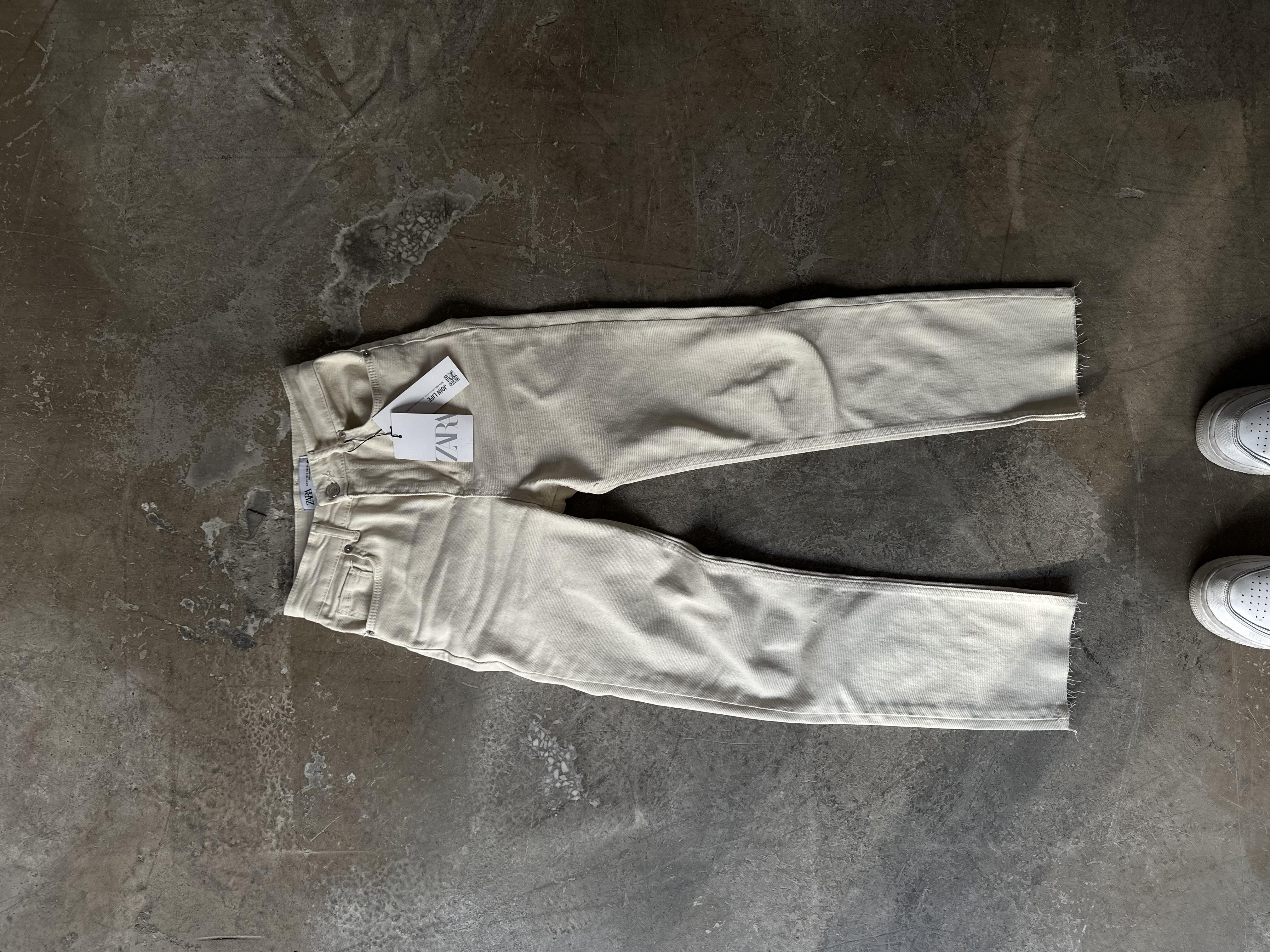 Crop Straight Fit Jean - Krem
