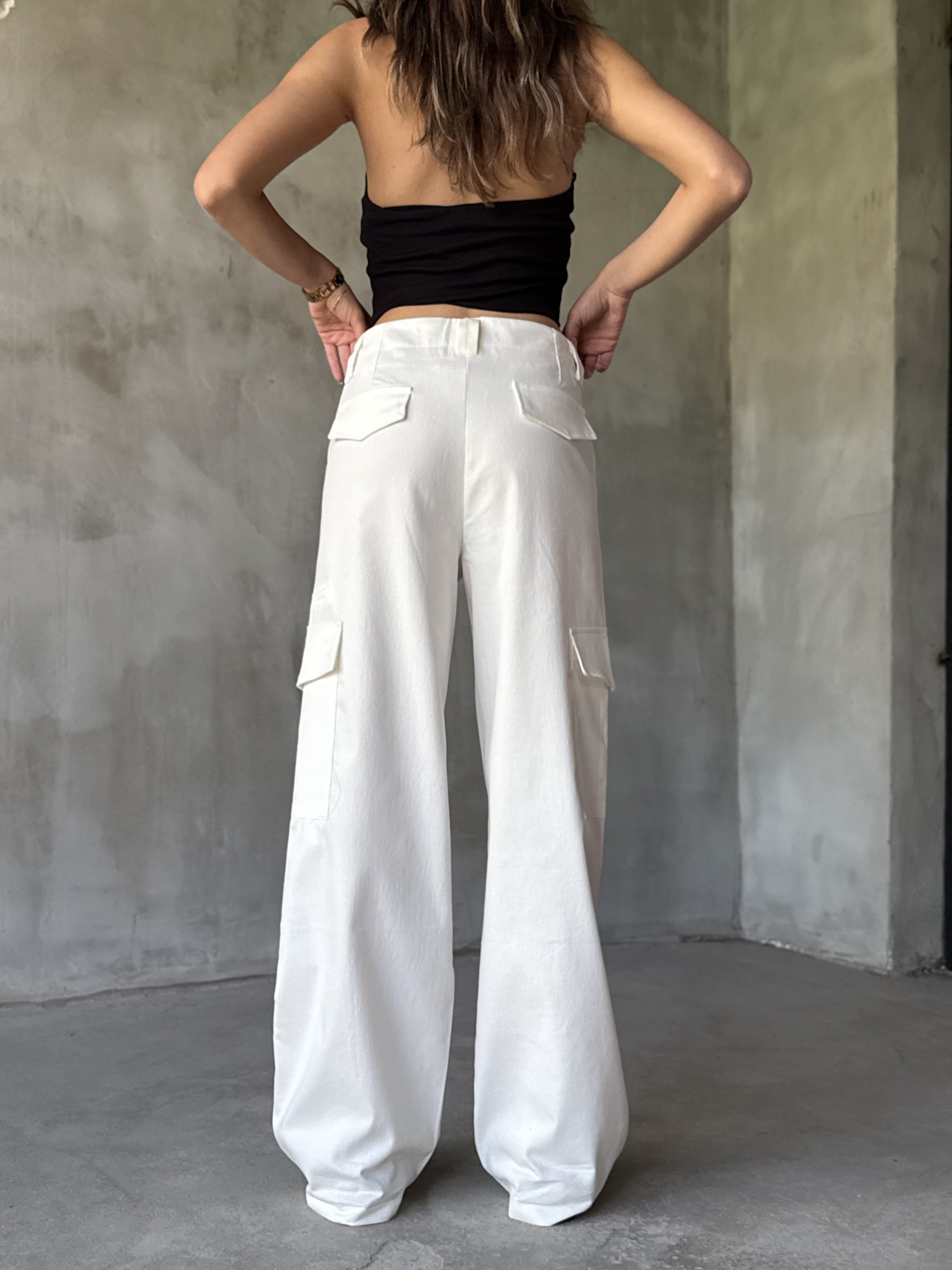 Gabardin Kargo Cepli Kırık Beyaz Pantolon