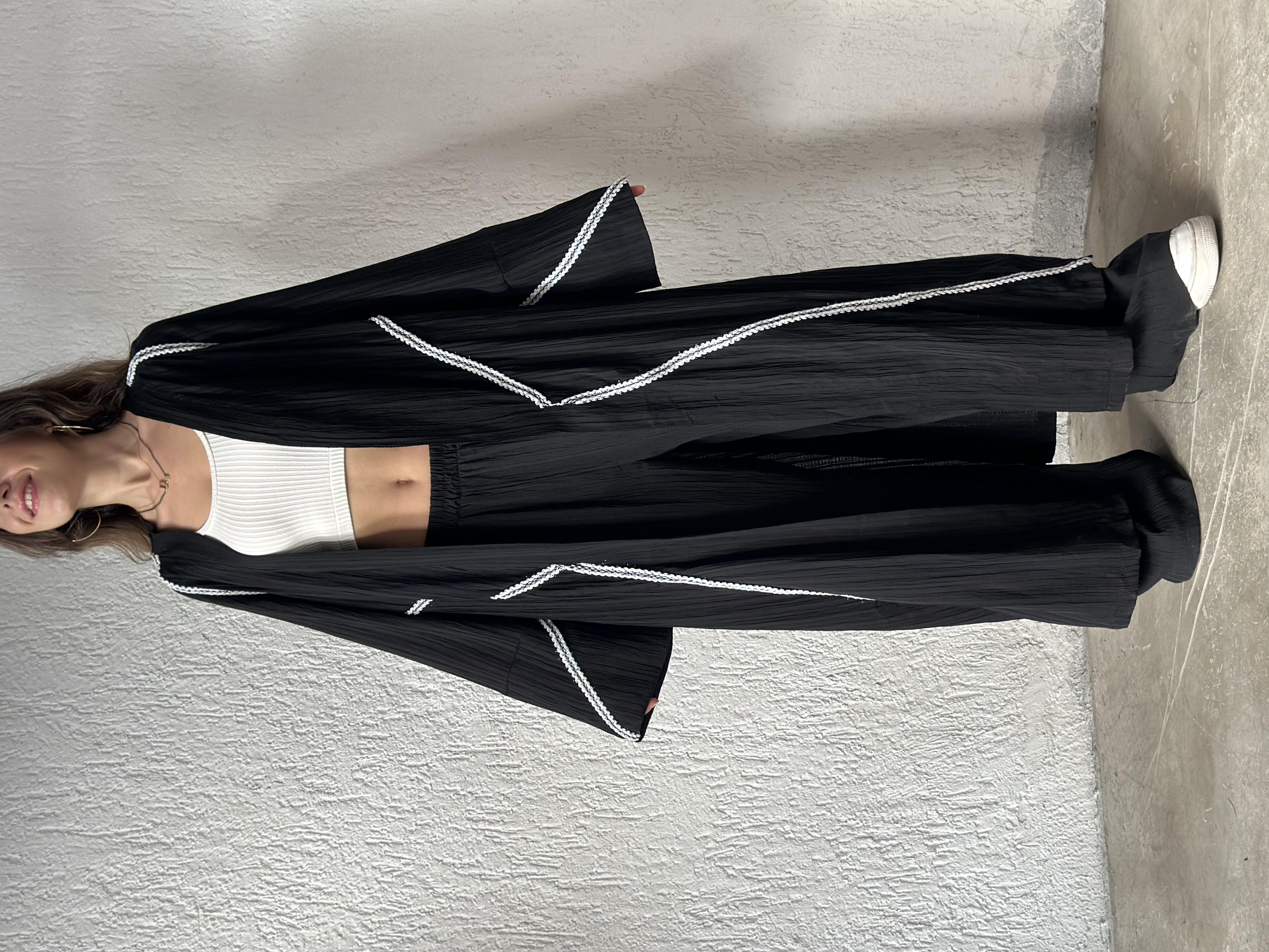 İşlemeli Gofre Maxi Kimono - Siyah