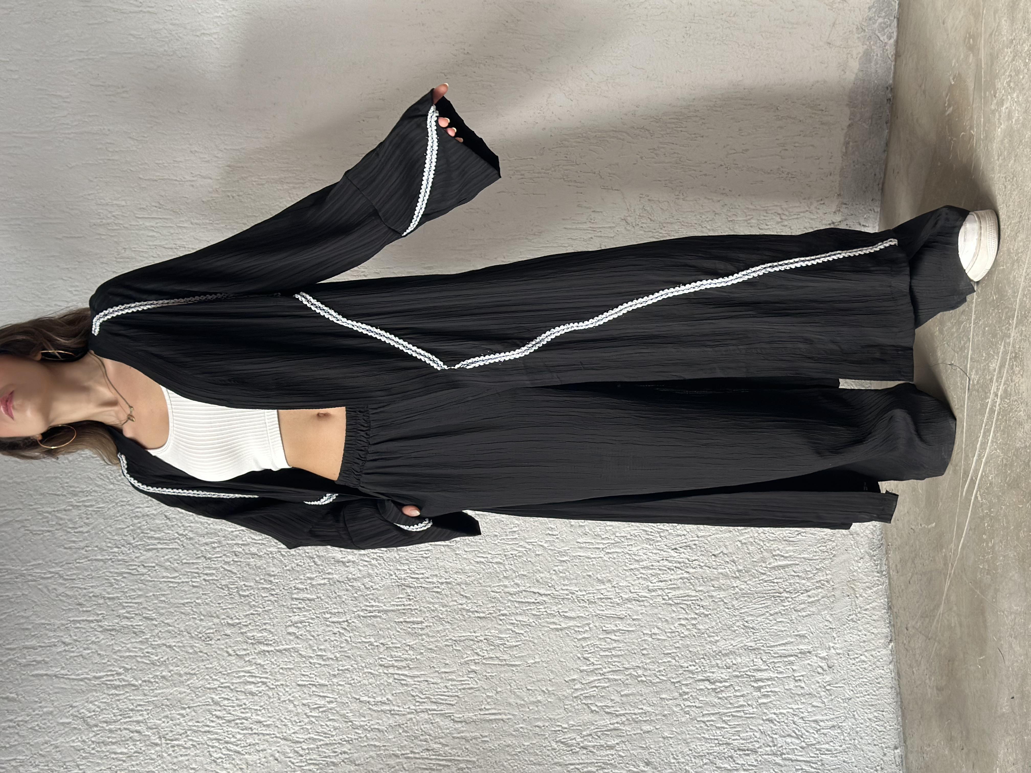 İşlemeli Gofre Maxi Kimono - Siyah
