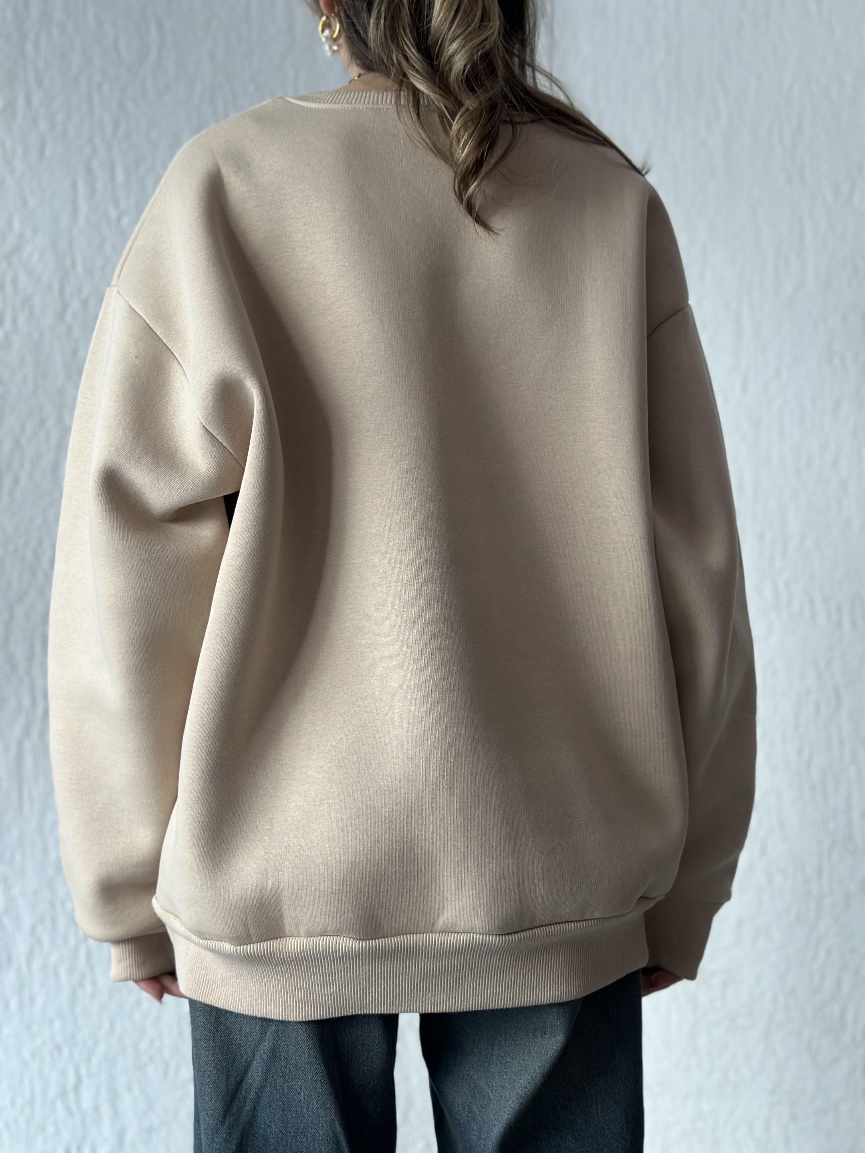 Kalp Nakışlı Oversize Sweatshirt - Bej