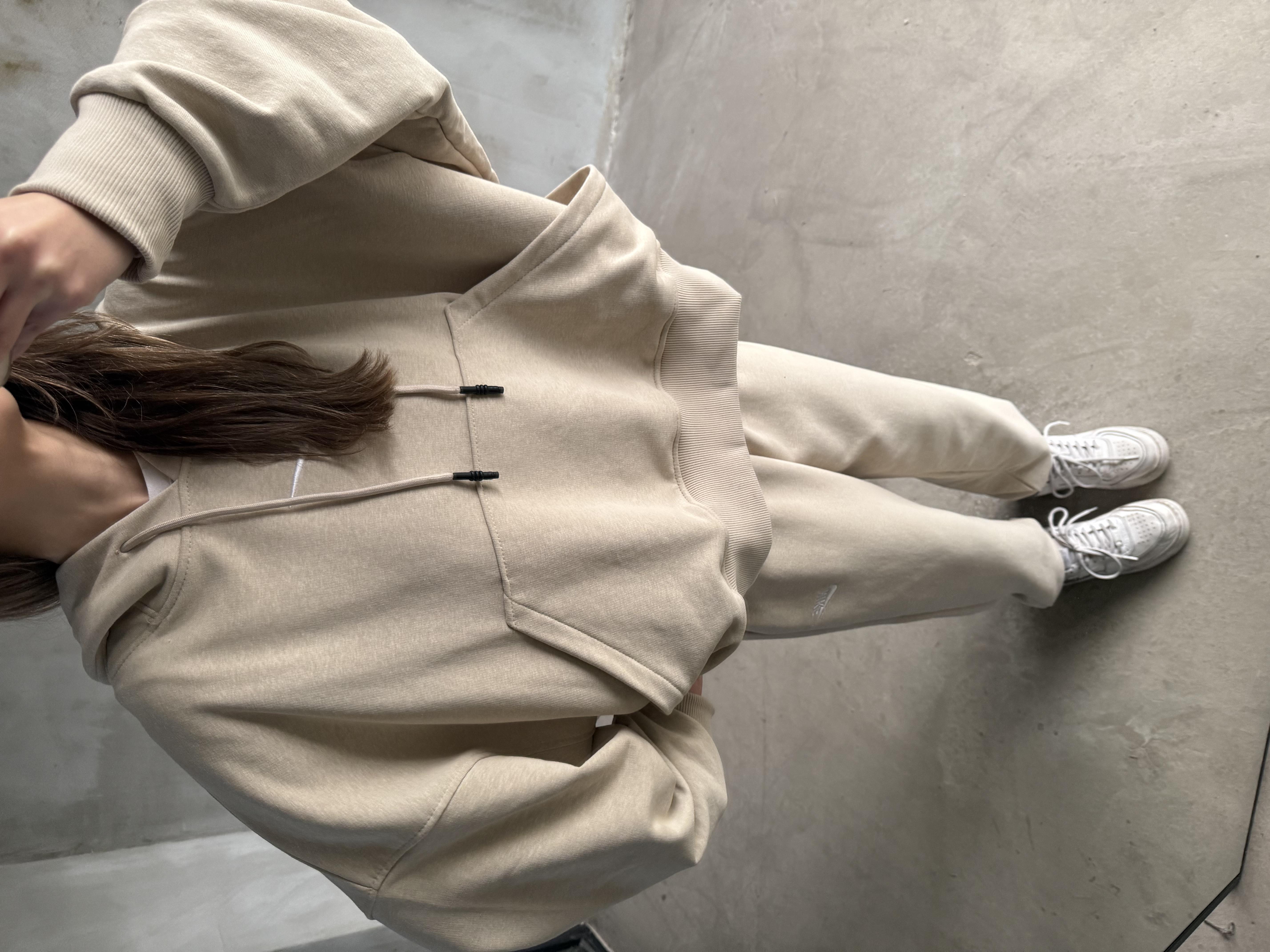 Krem Nakışlı Oversize Eşofman Takımı