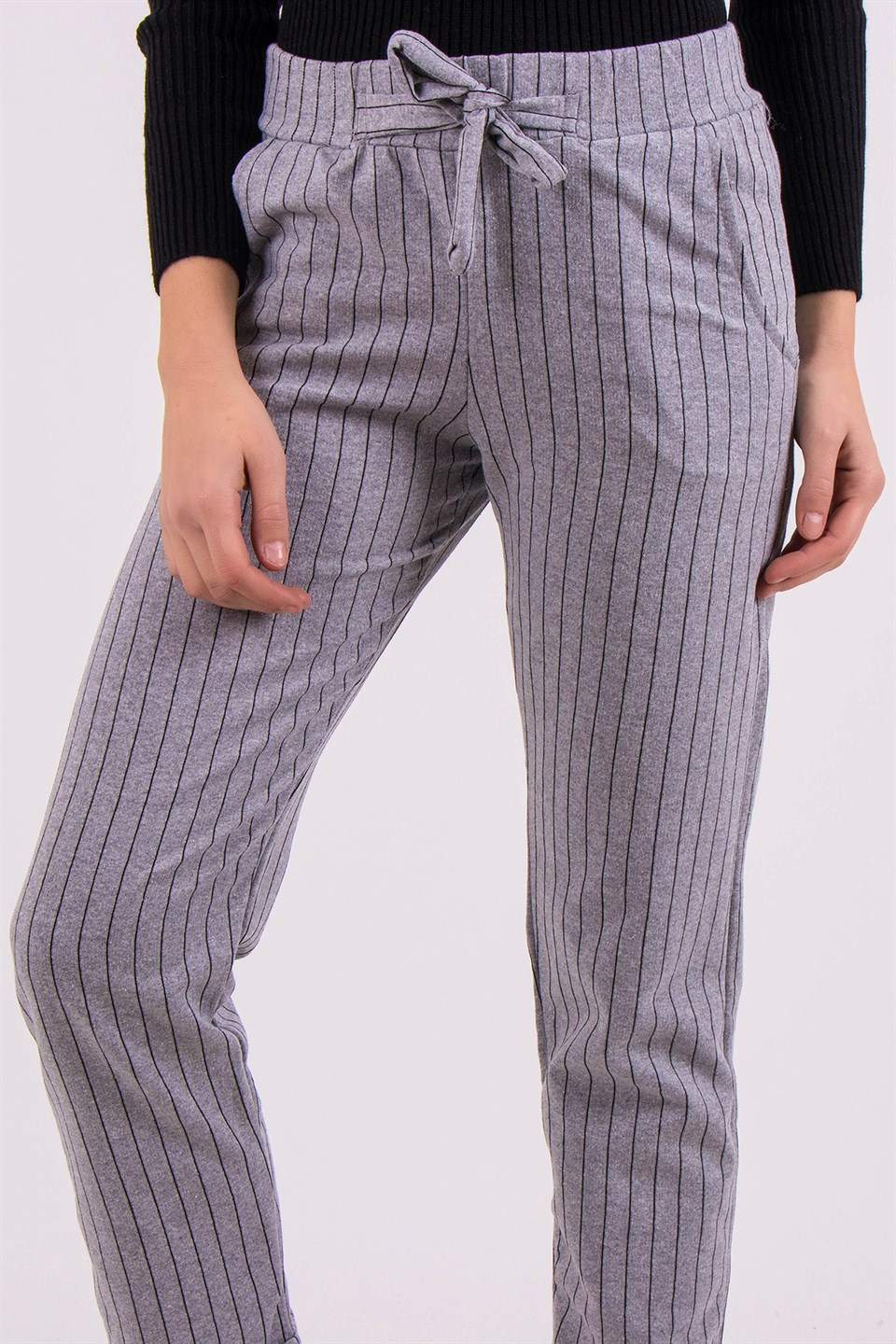 Lastikli Çizgili Pantolon - Gri