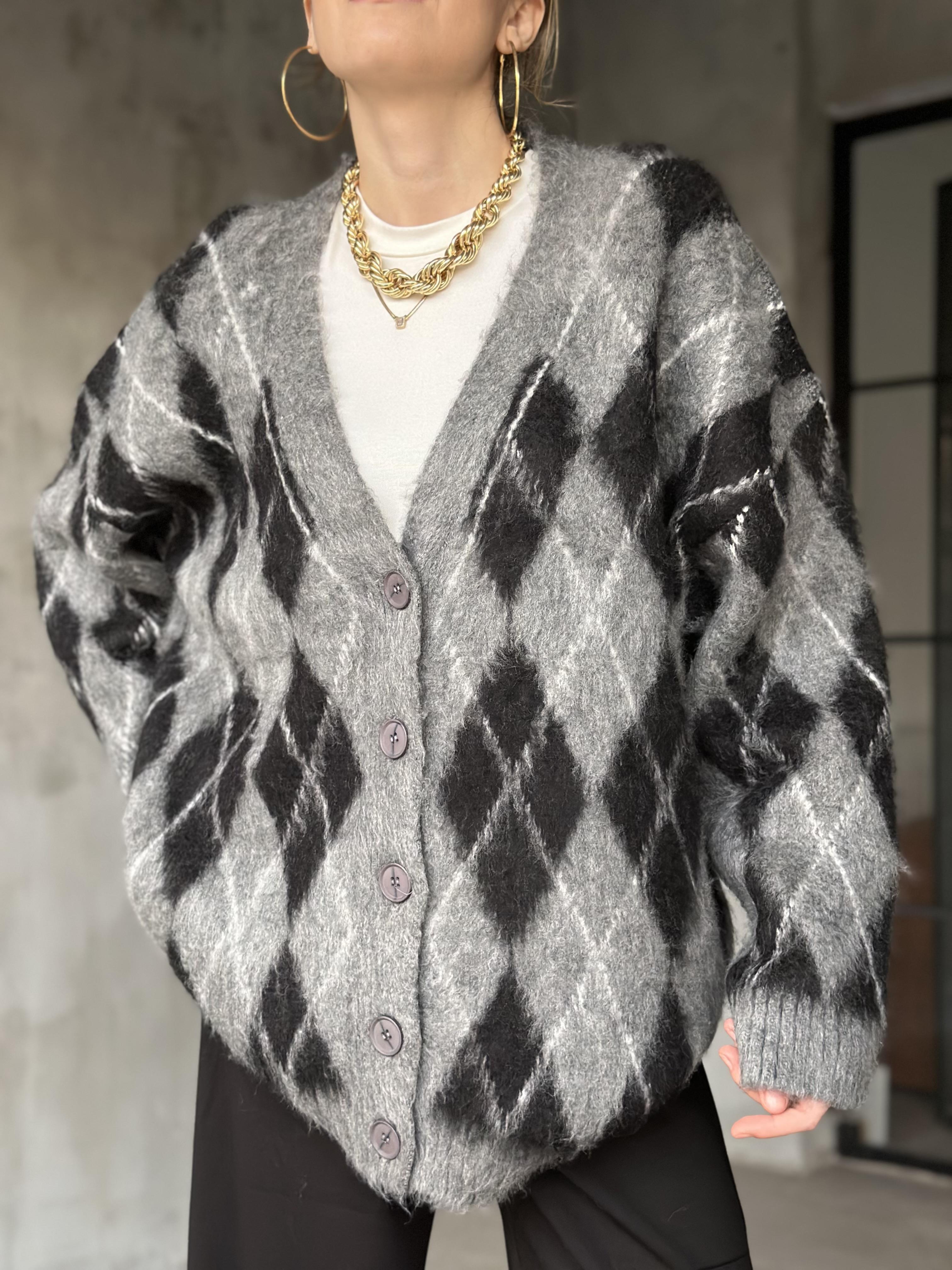 Oversize Gri Siyah Baklava Desenli Hırka