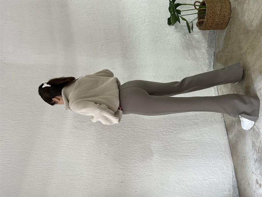 Paça Yırtmaç Detaylı Kumaş Pantolon - Vizon
