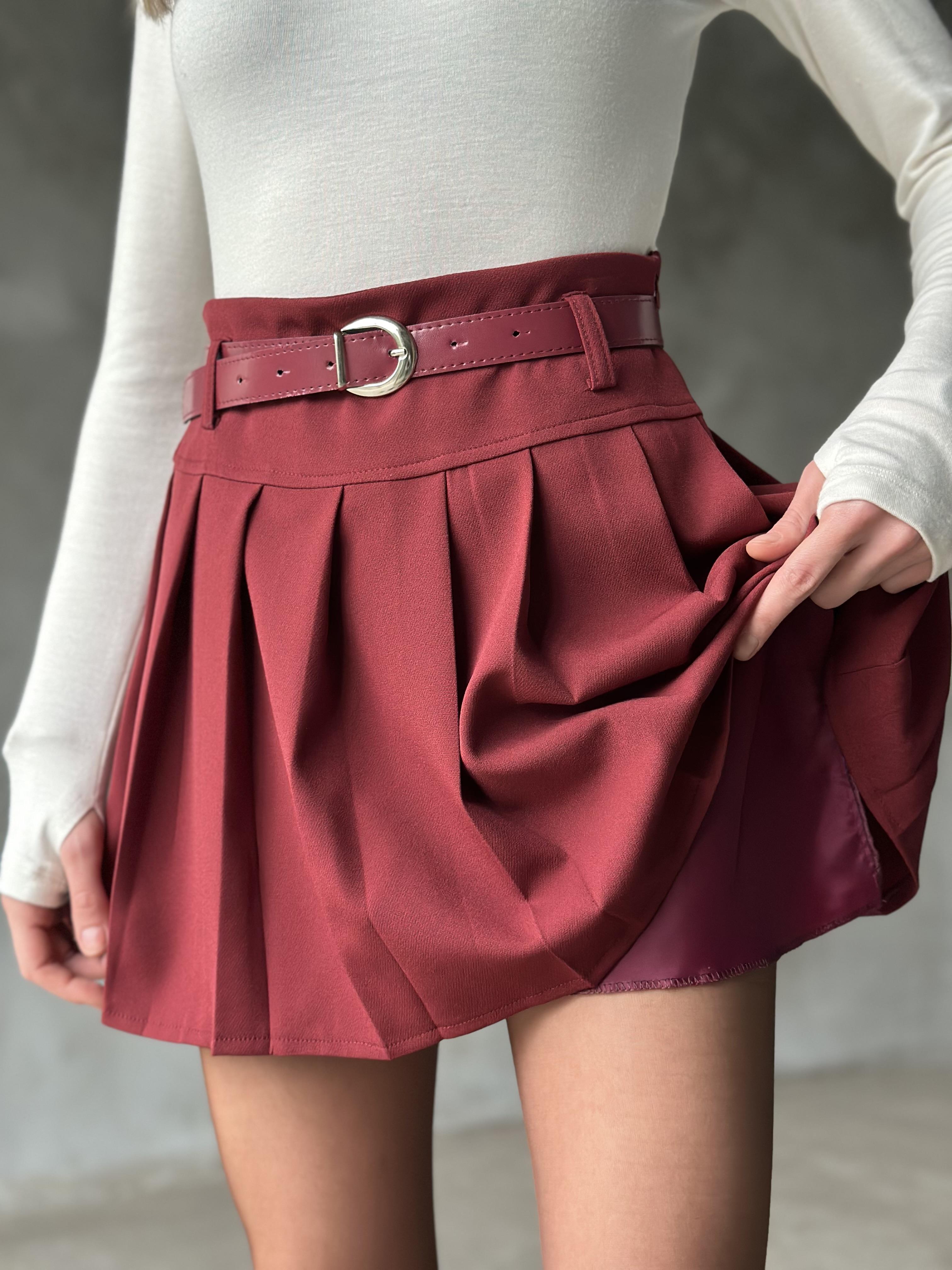 Piliseli Kemerli Mini Etek - Bordo