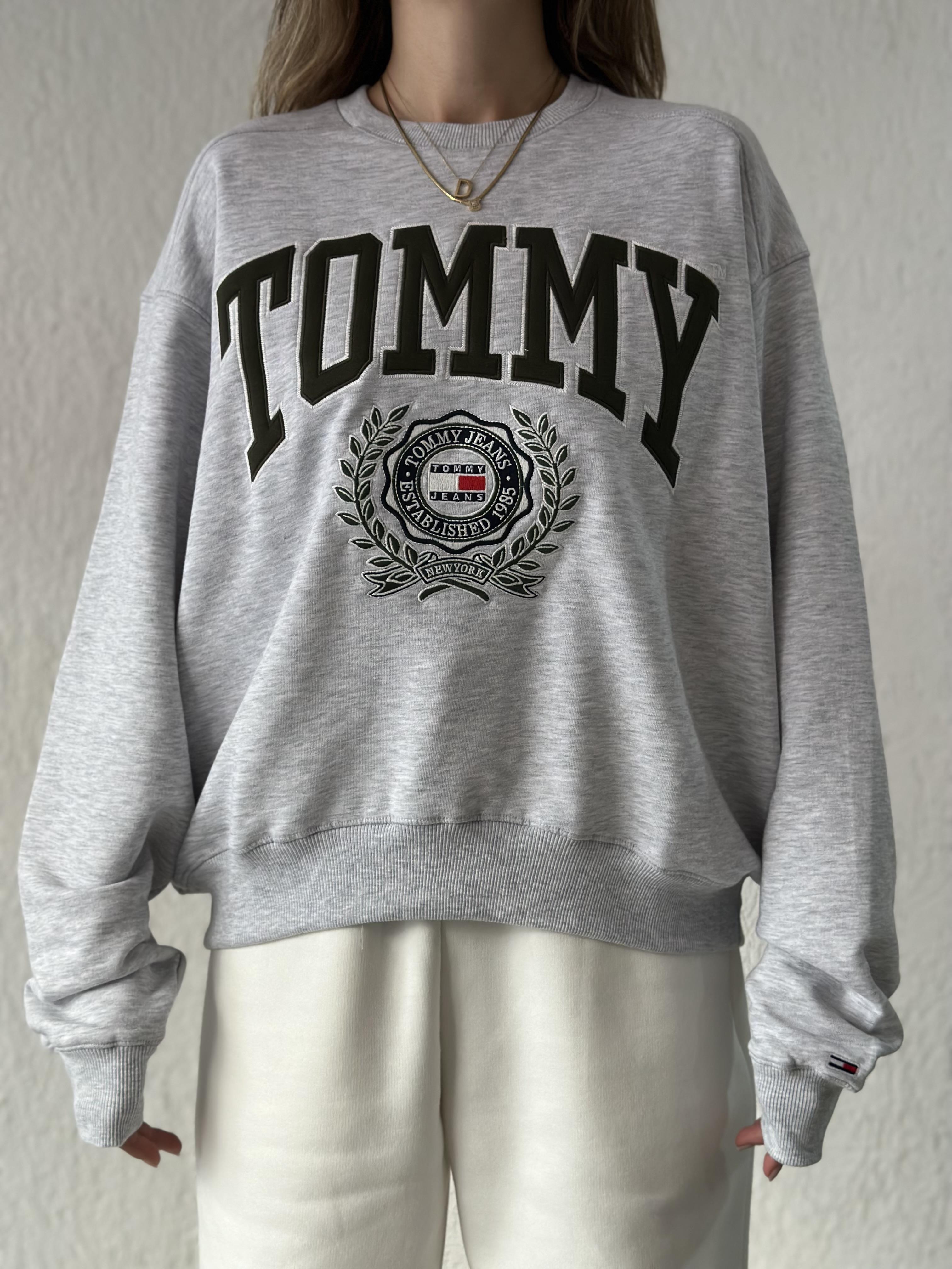 T&H College Nakışlı Sweatshirt - Gri