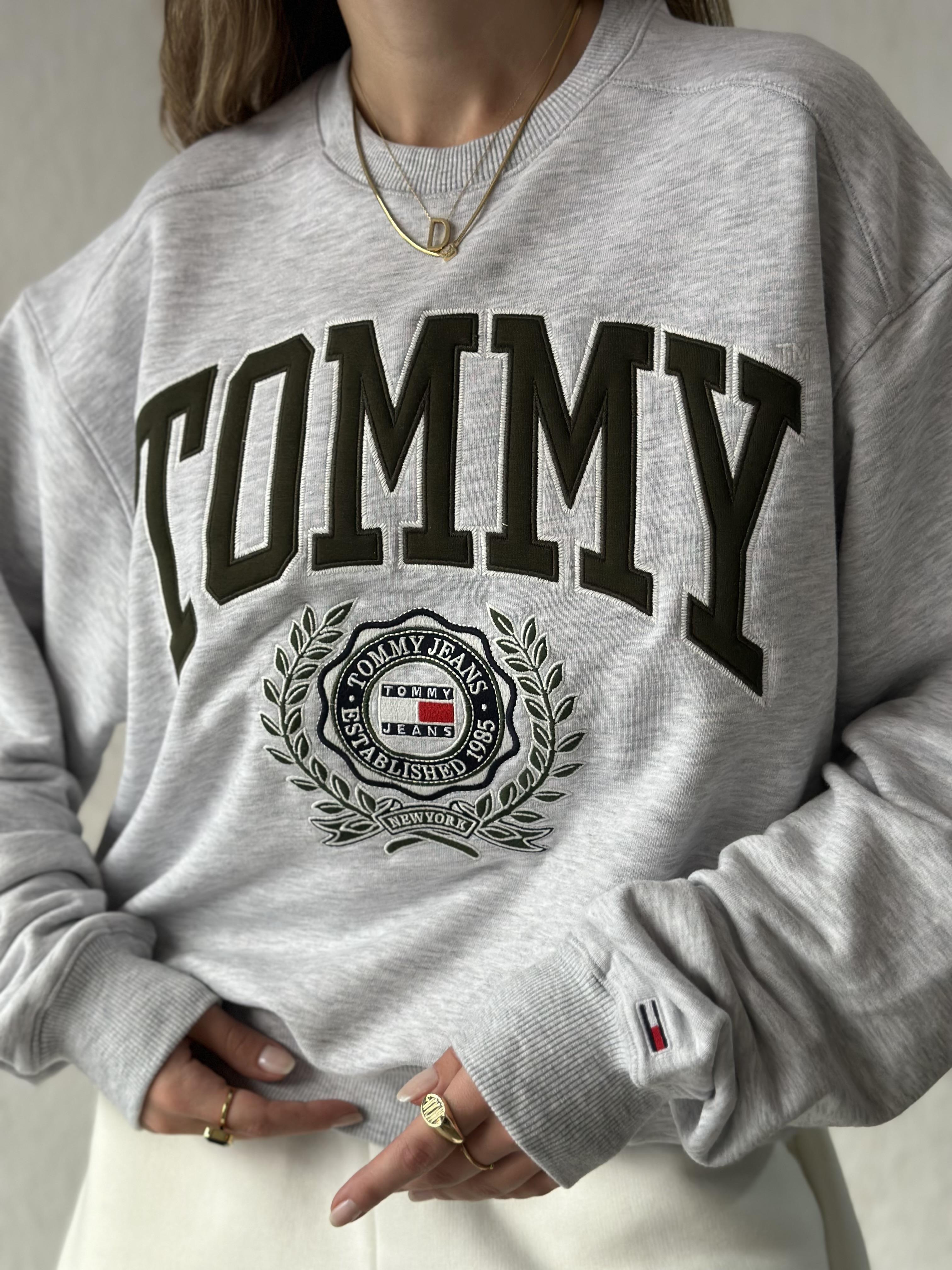 T&H College Nakışlı Sweatshirt - Gri
