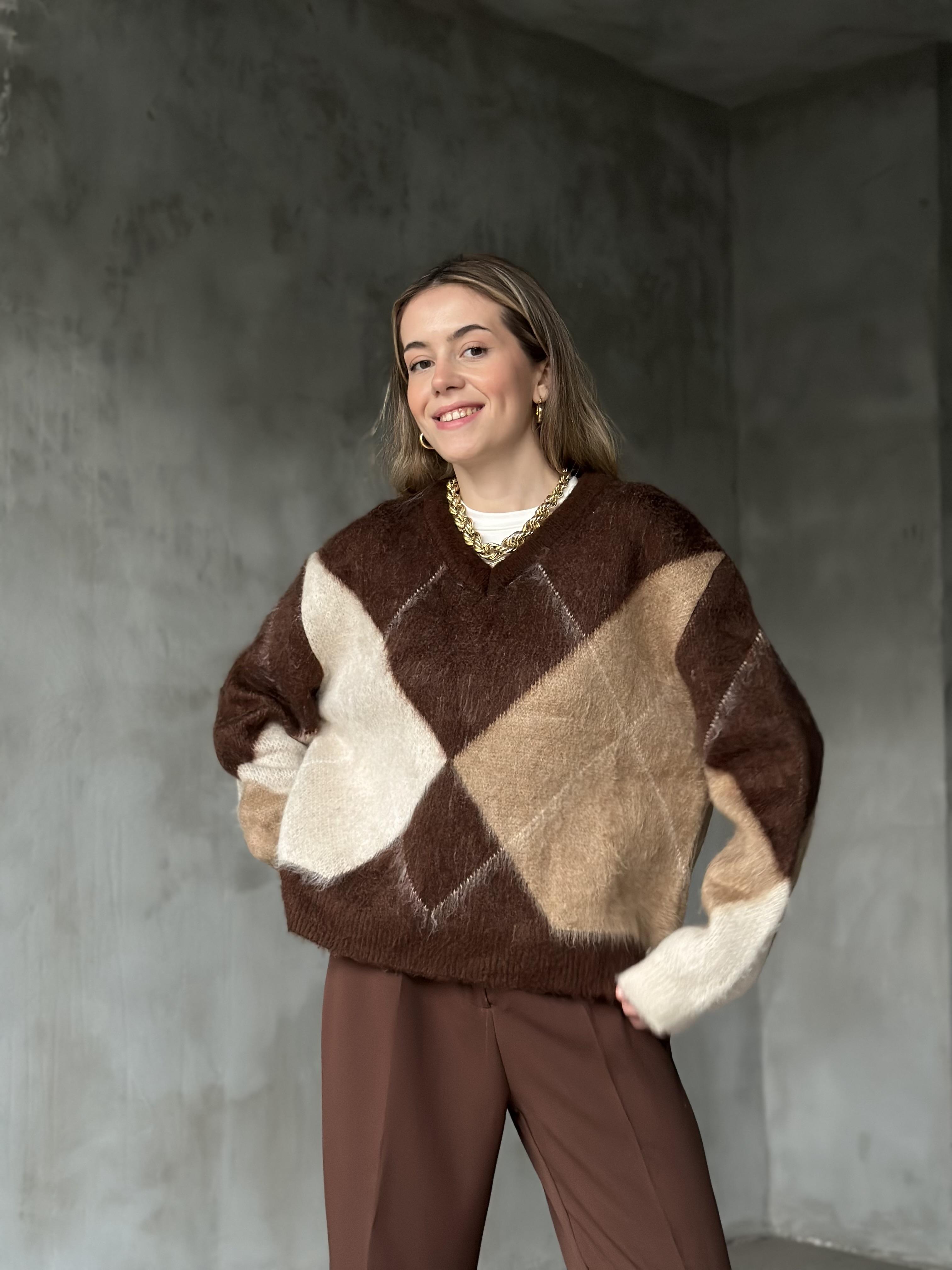 V Yaka Baklava Desenli Kazak -Camel